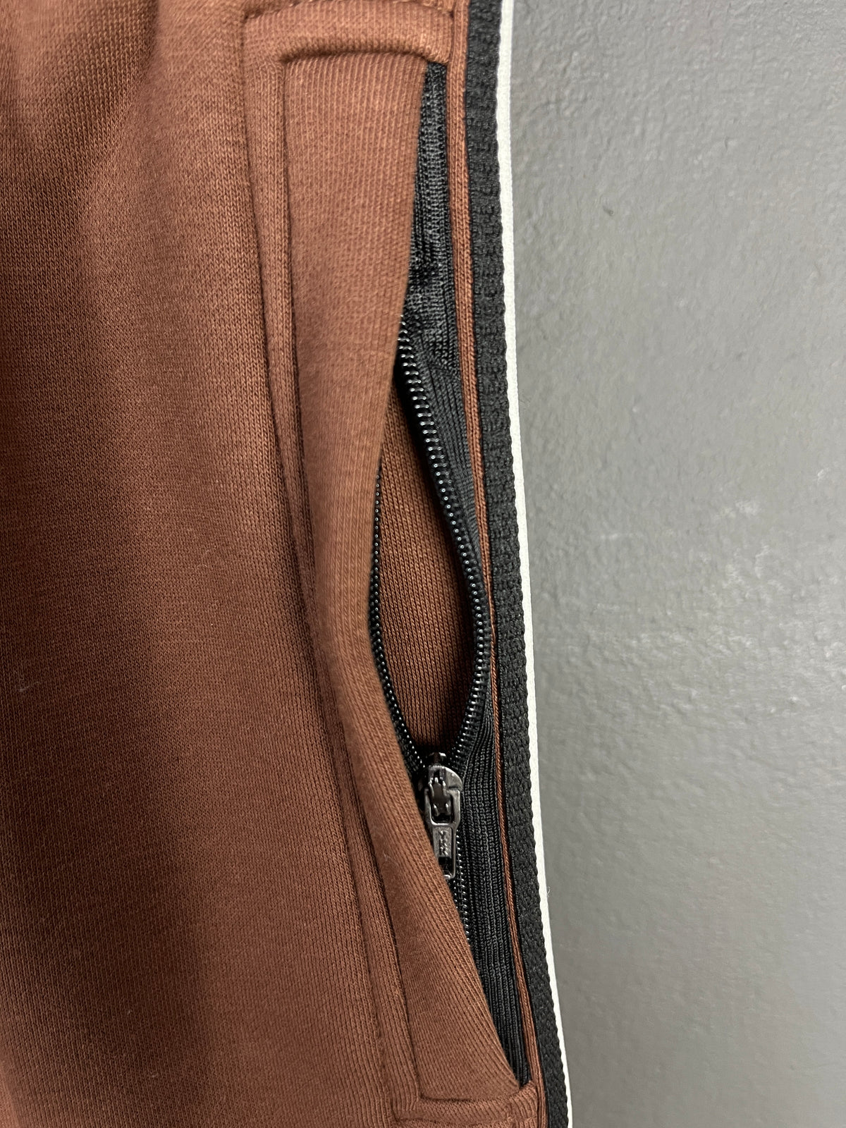 Nike Repeat Side Tape Brown Inner Fleece Pants