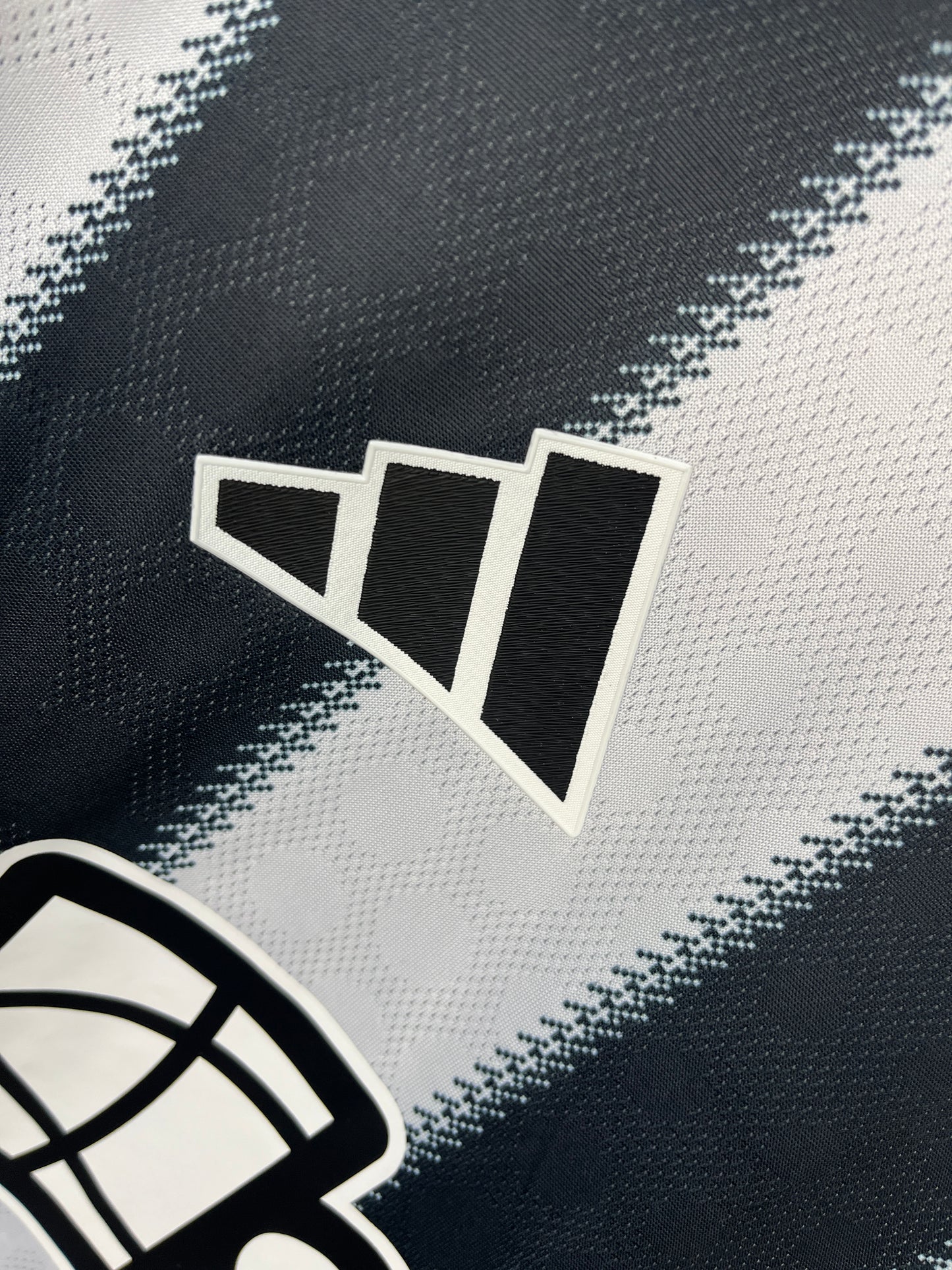 Newcastle United Home Jersey 25/26 Player Version