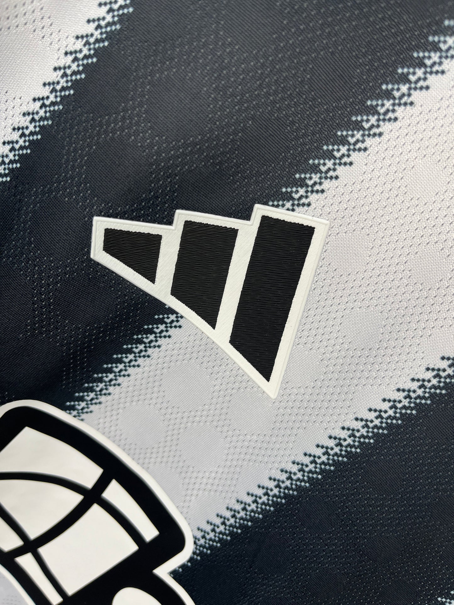 Newcastle United Home Jersey 25/26 Player Version
