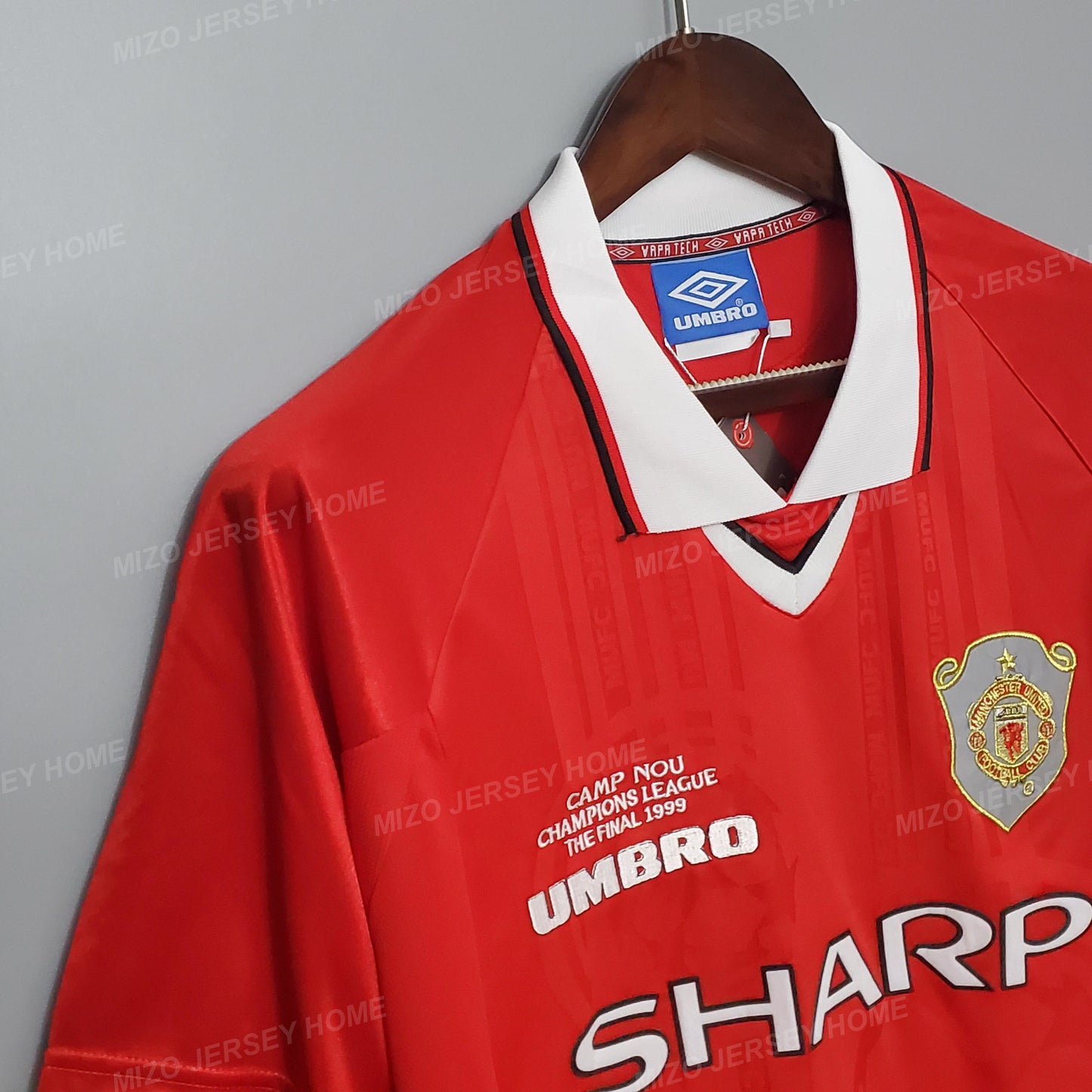 MANCHESTER UNITED Retro 1999-2000 Home Jersey