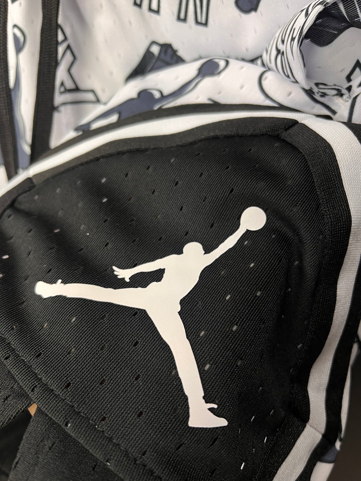 Jordan Graffiti Print Basketball White Diamond Shorts