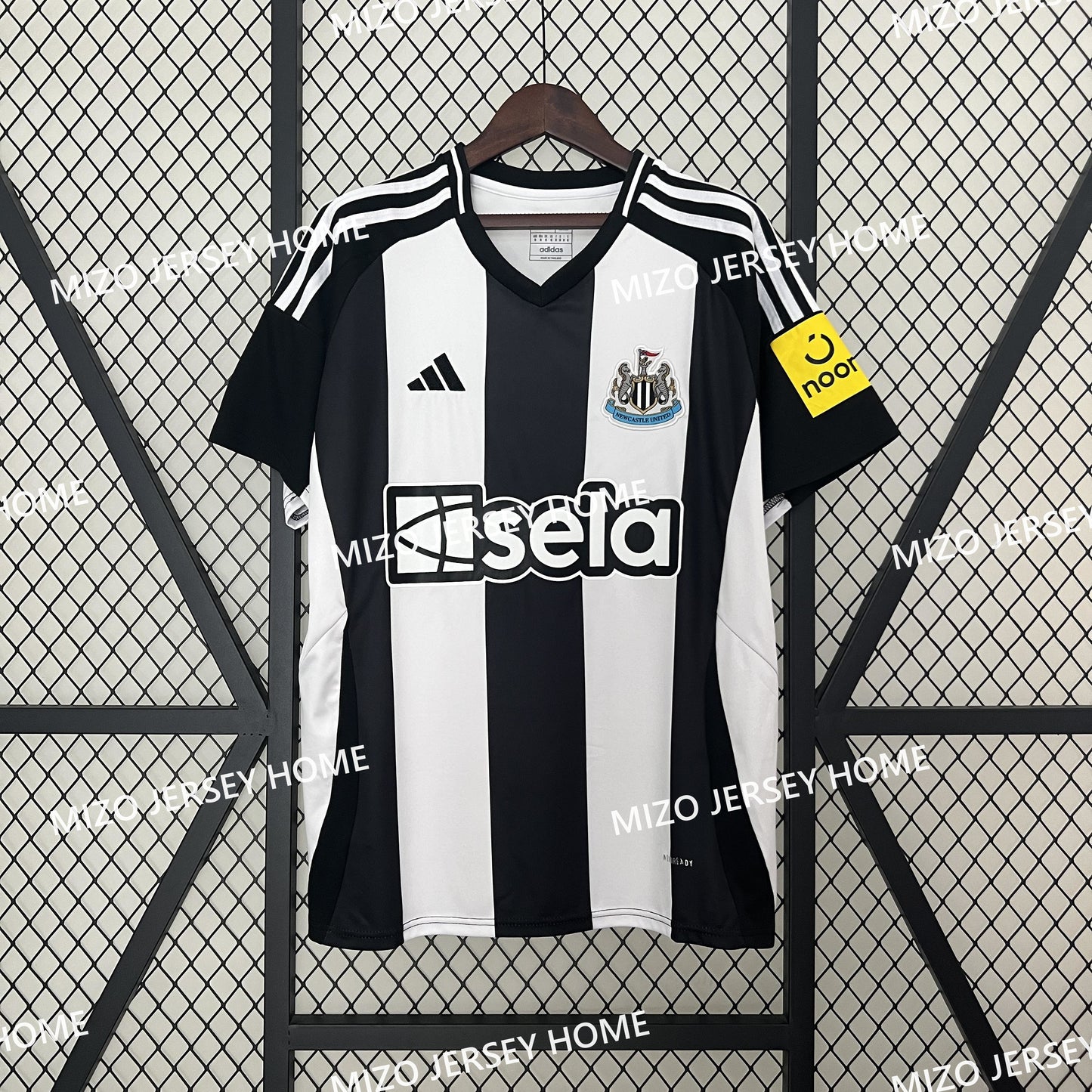 Newcastle United Home Jersey 24/25 Fan Version