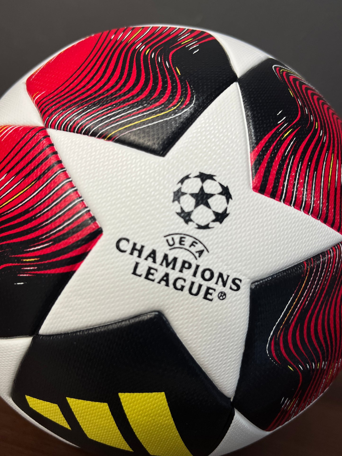 ADIDAS UEFA Champions League 24/25 Official Match Ball (Size 5)