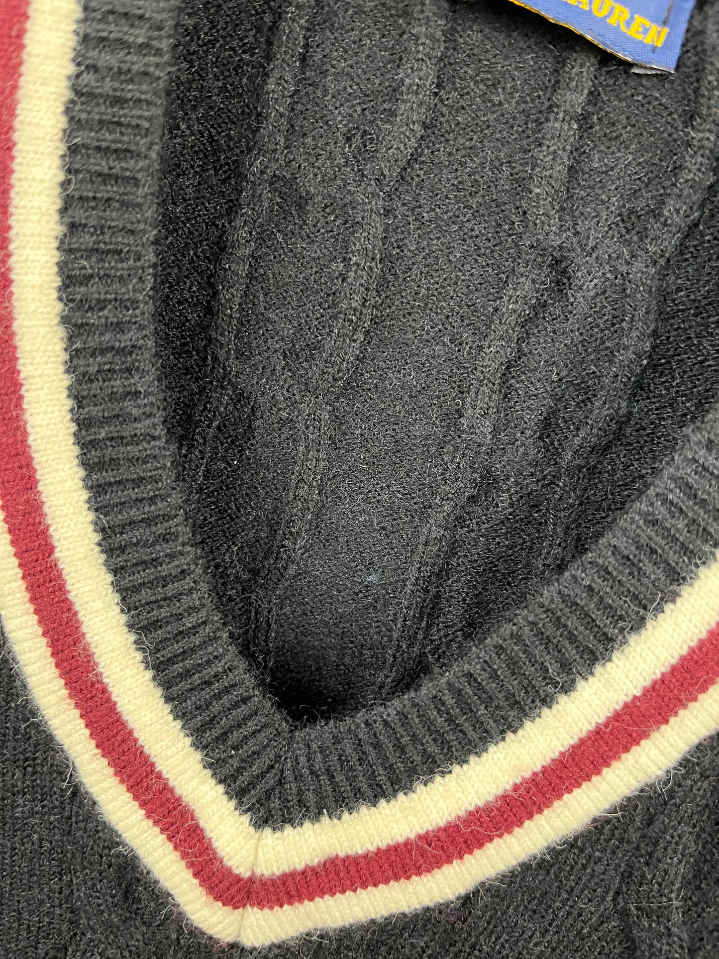 Ralph Lauren Soft Patterned Pull Over Black (Red Neck)