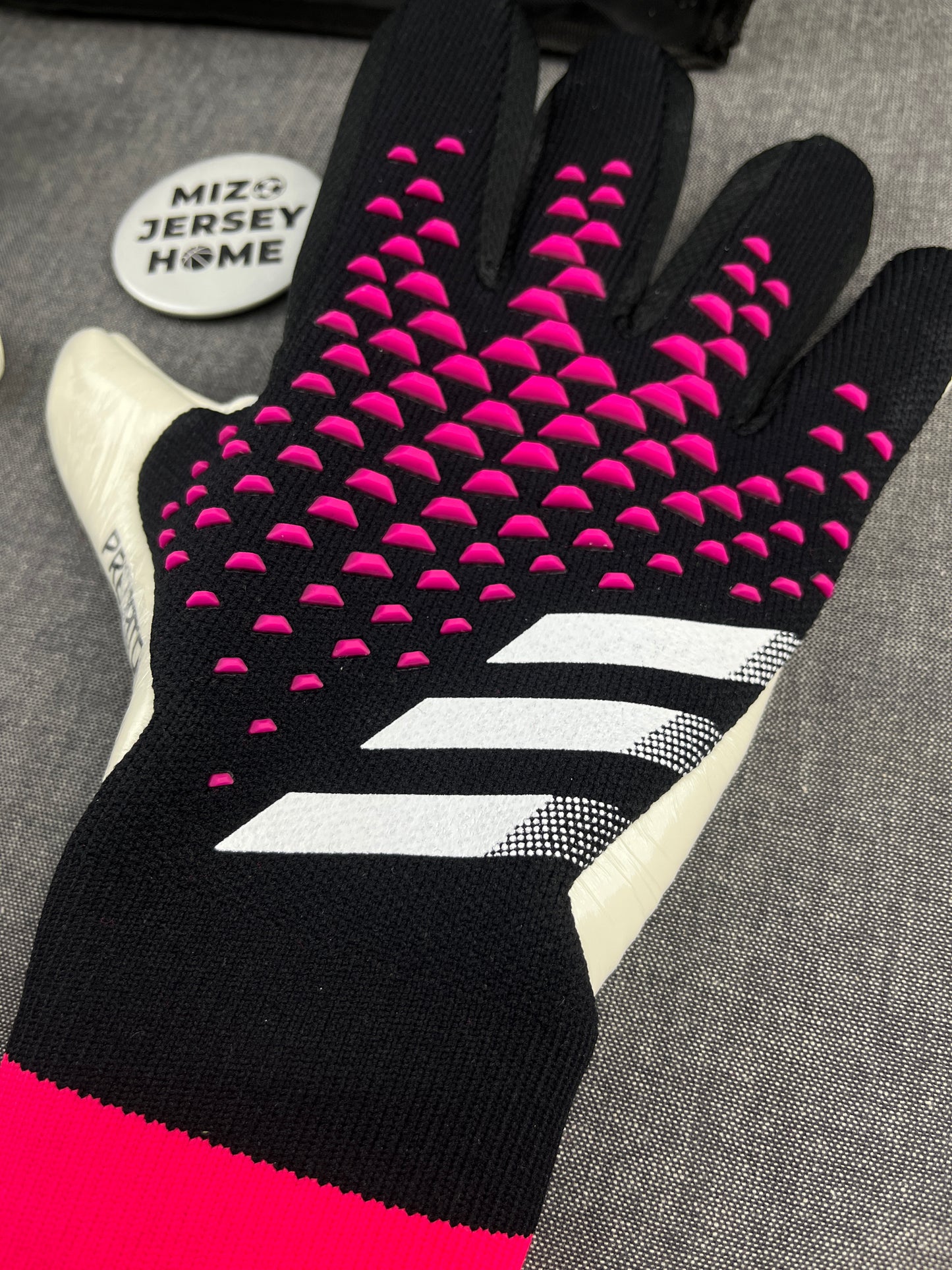 Adidas Predator Black Pink Gloves