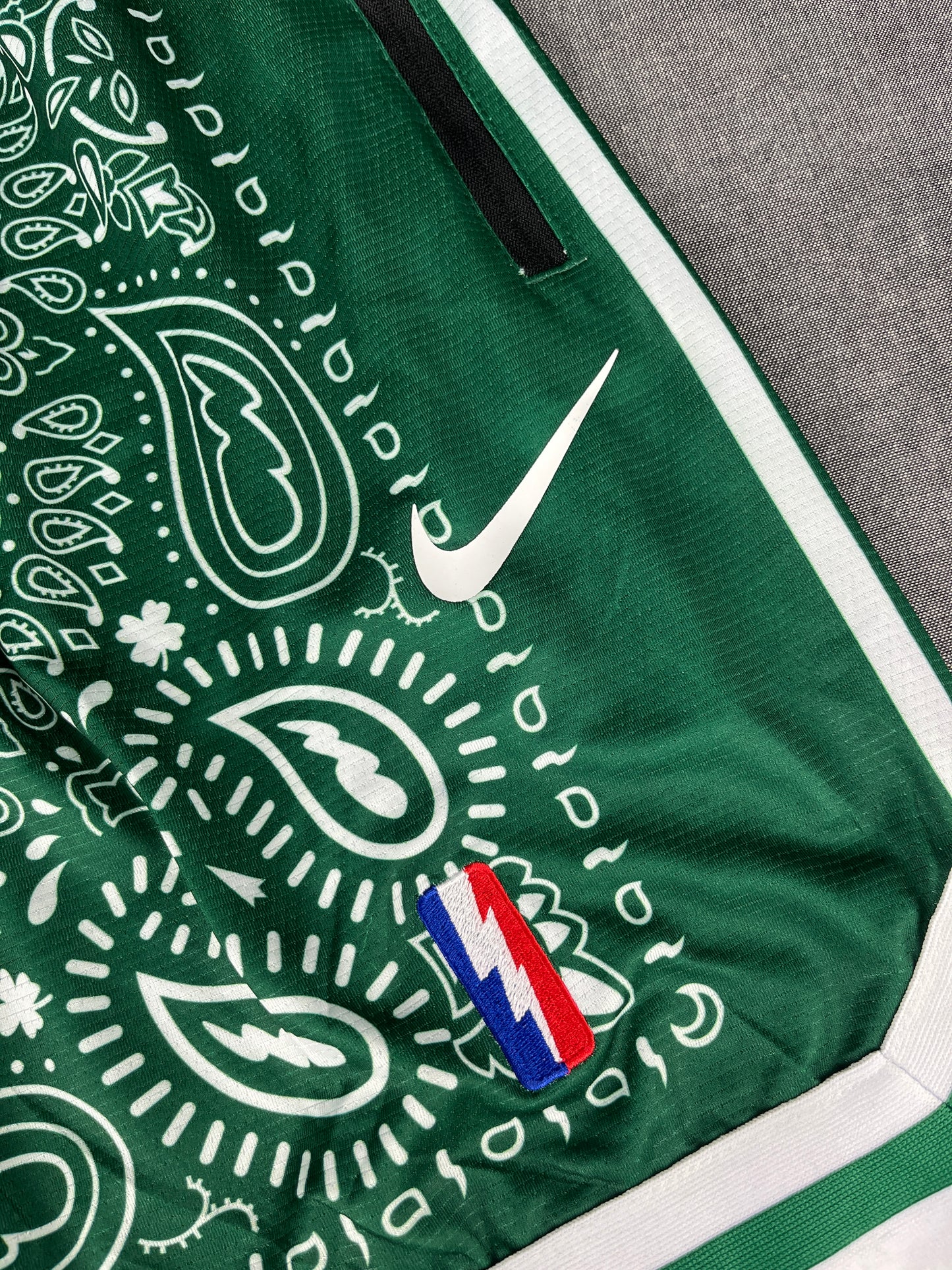 NIKE Paisley Green Shorts