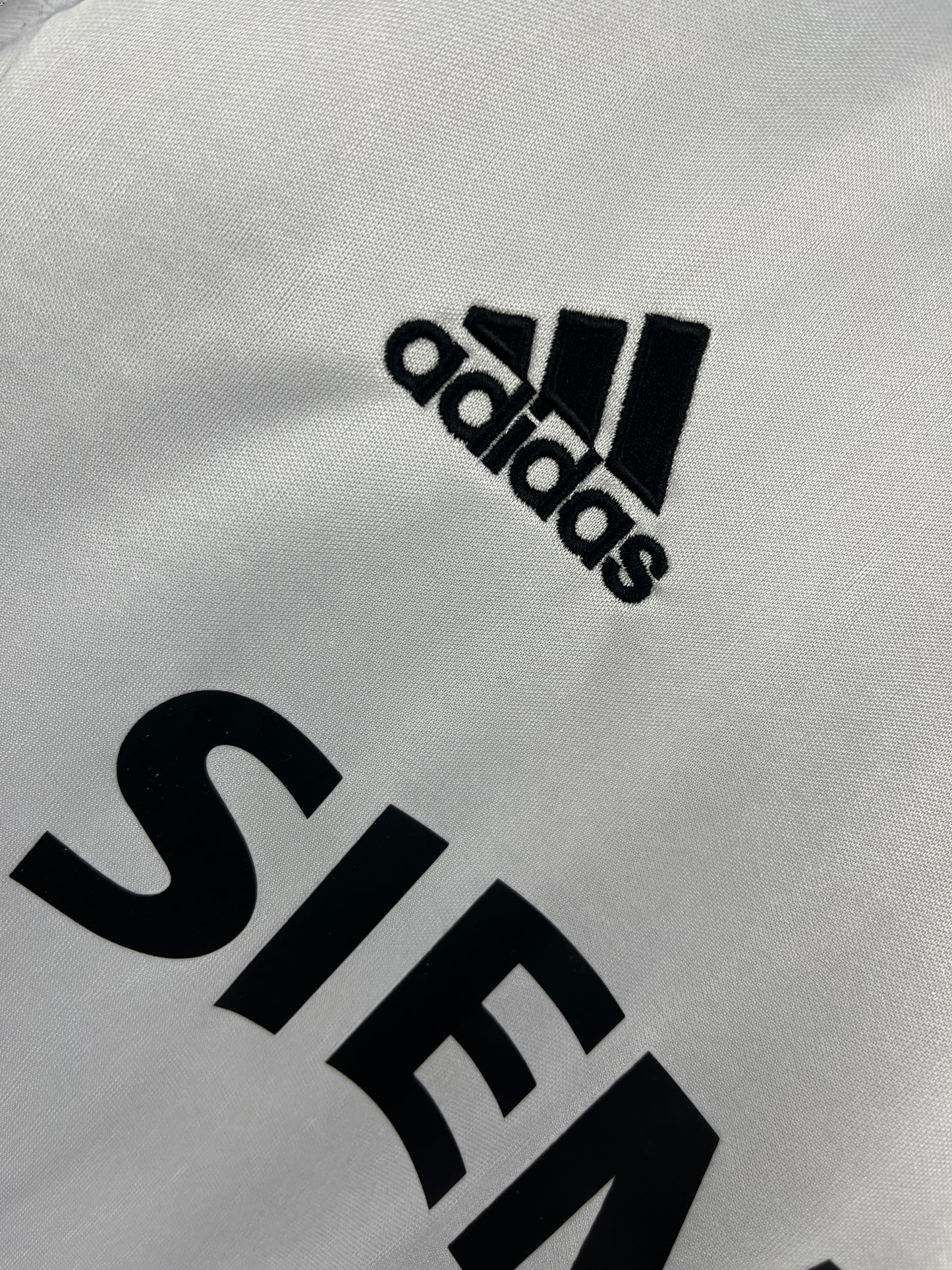 Real Madrid Home 2004-05 Retro