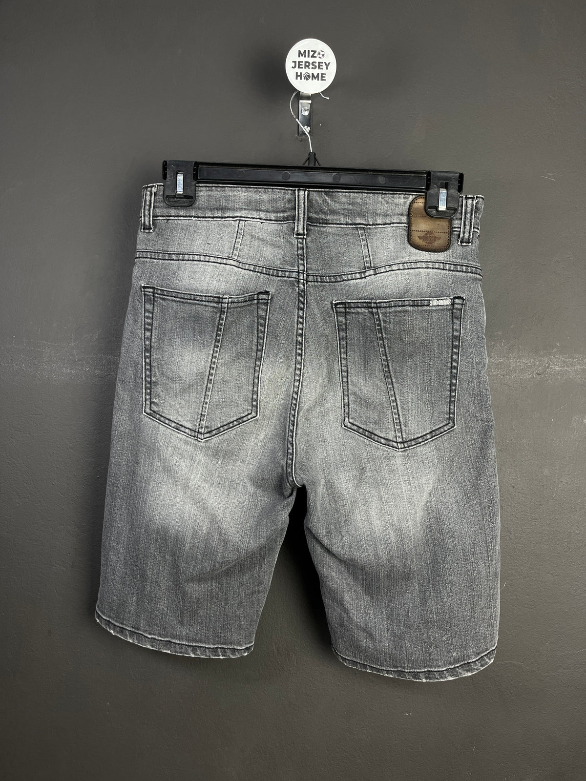 Men's Grey Washed Denim Shorts (Size-32)