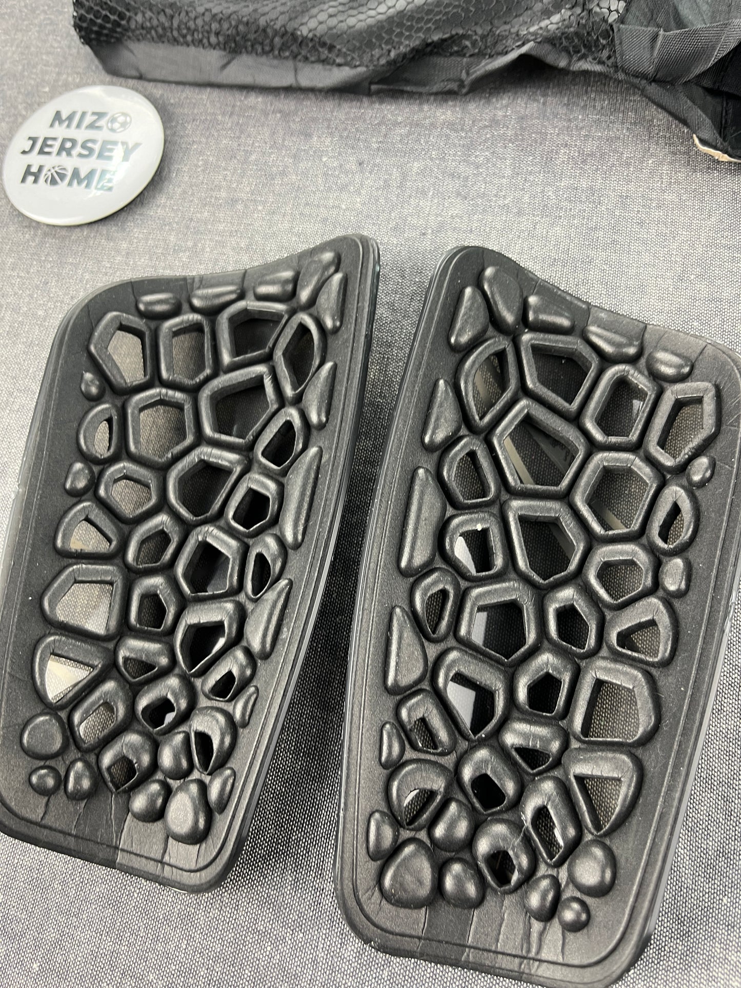 NIKE Mercurial Lite Shin Guard