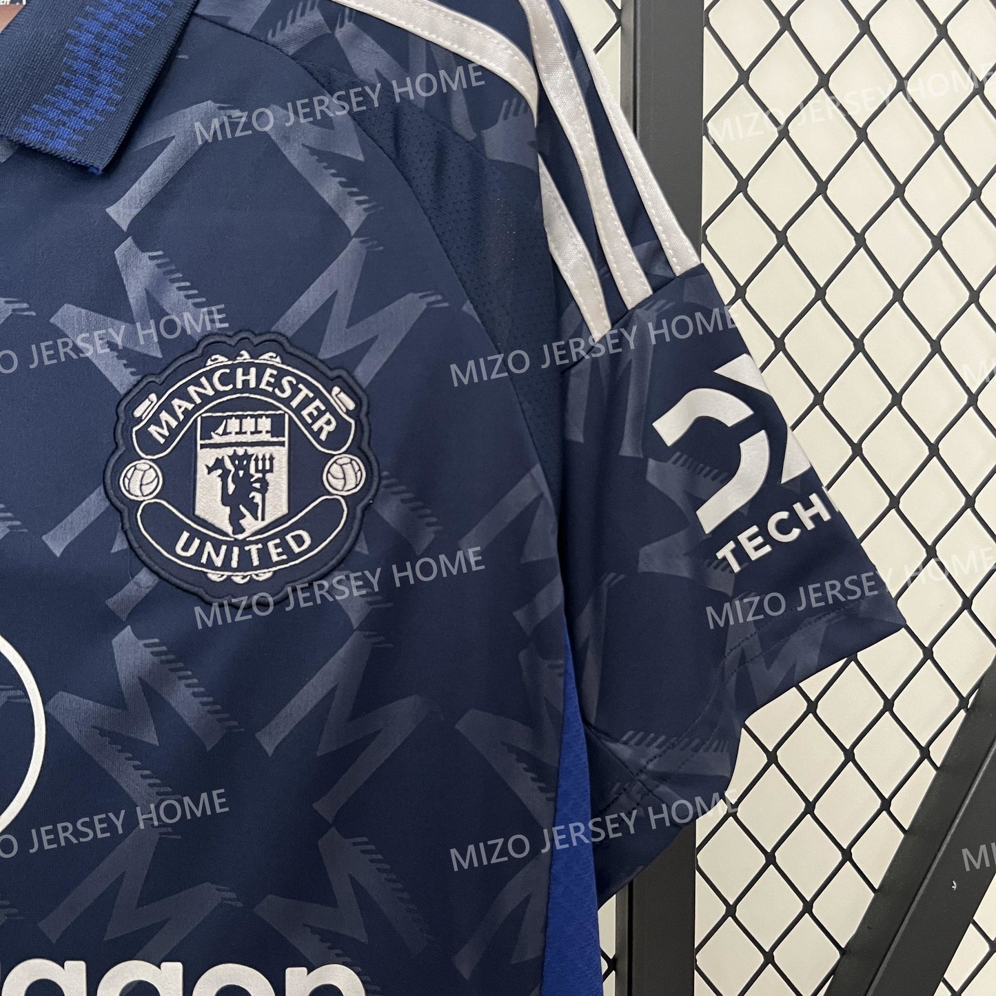 Manchester United Away Jersey 24/25 Fan Version