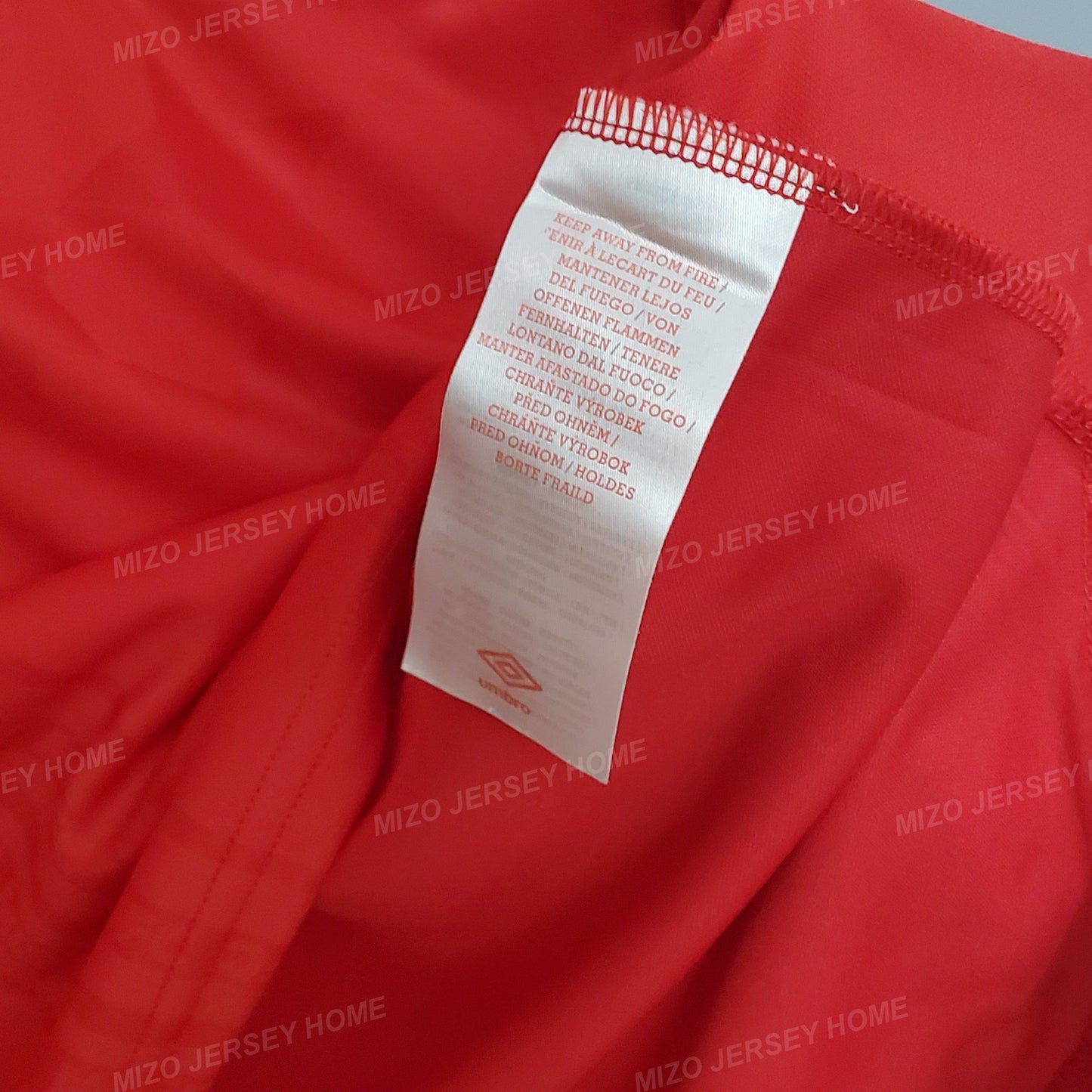 MANCHESTER UNITED Retro 1999-2000 Home Jersey