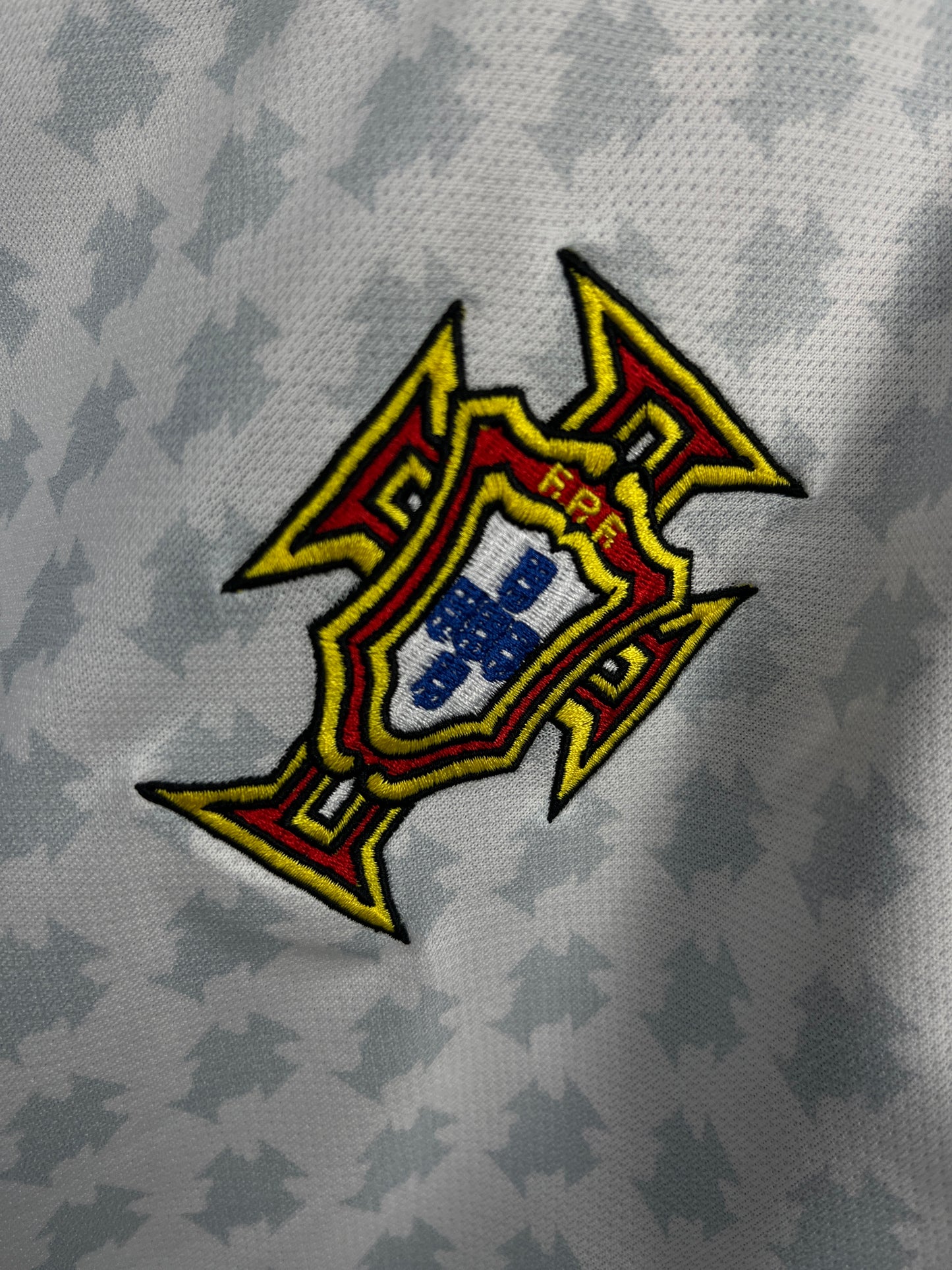 PORTUGAL AWAY 2004 RETRO JERSEY