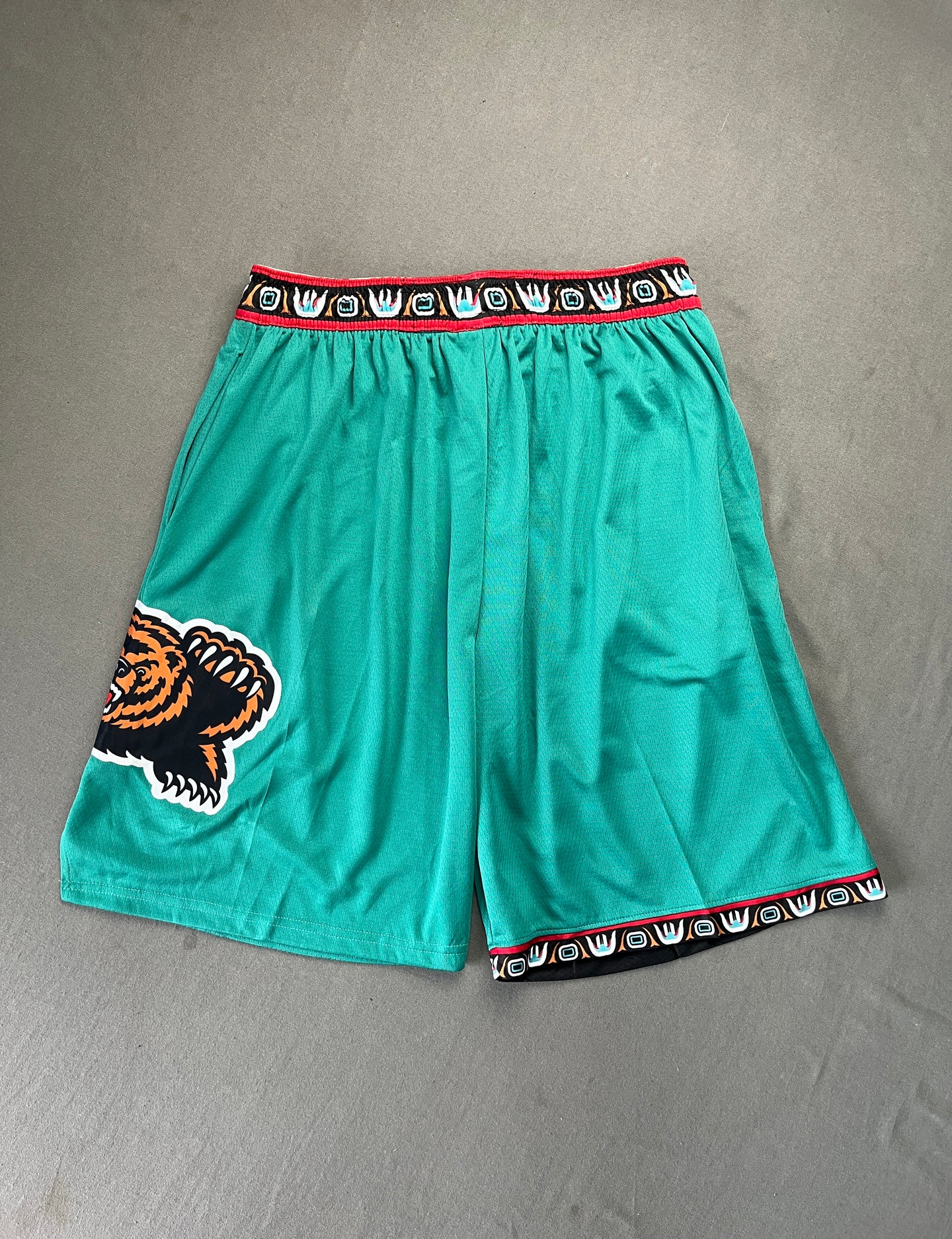 MEMPHIS GRIZZLIES Green Heat Pressed Shorts