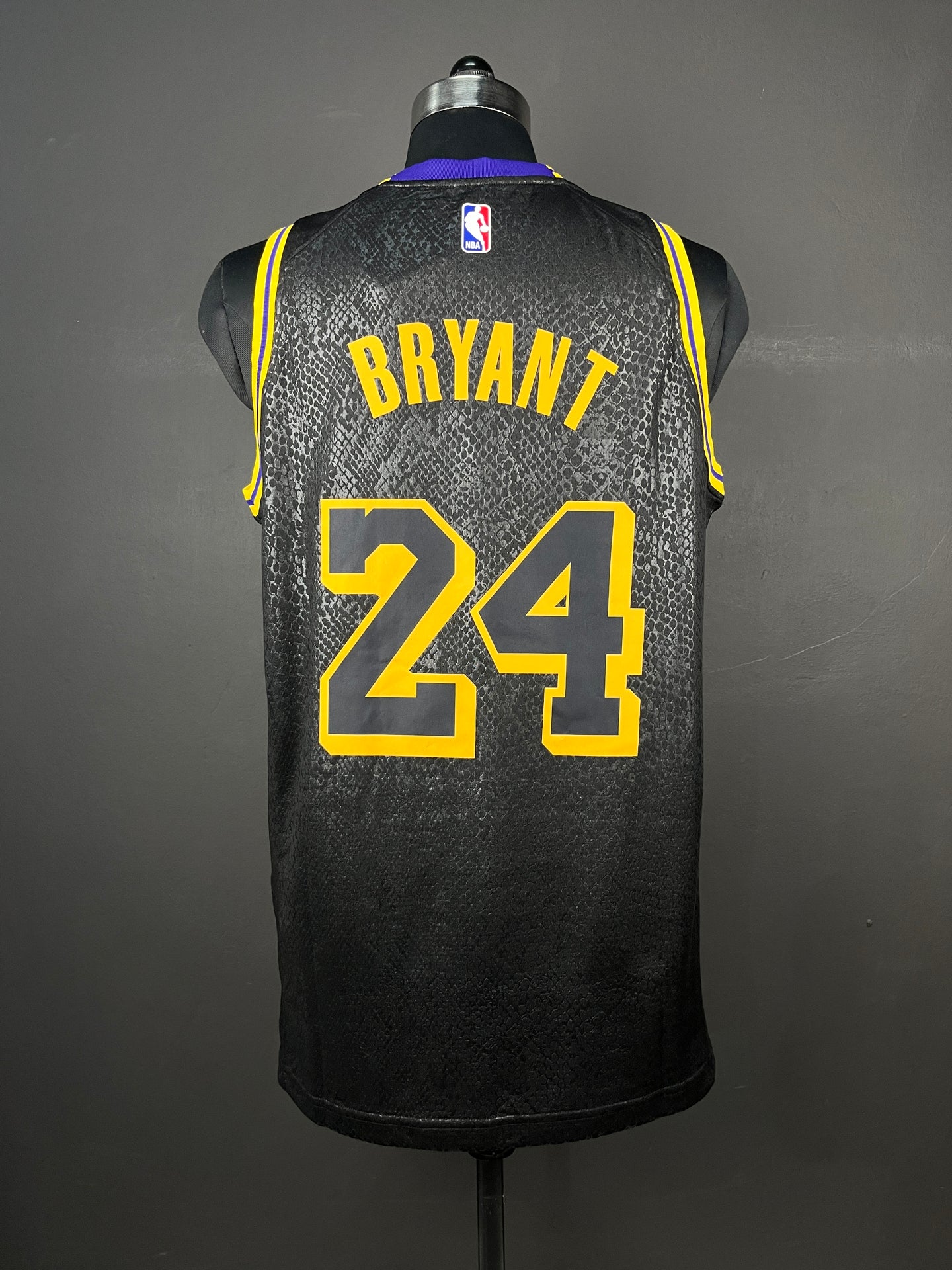 BRYANT 24 Black Los Angeles Lakers Heat Pressed Edition NBA Jersey