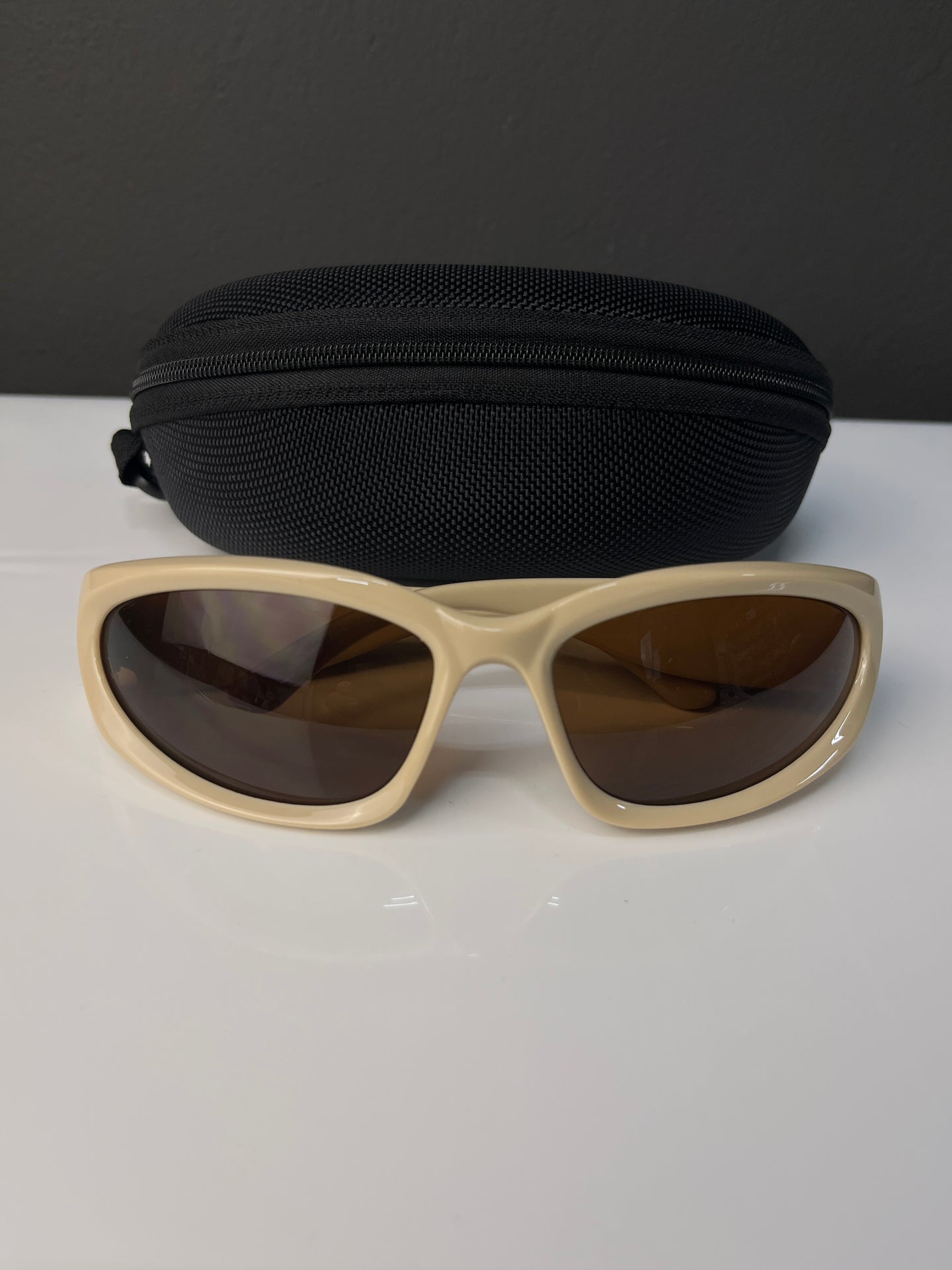 Wraparound y2k Off White Sunglasses