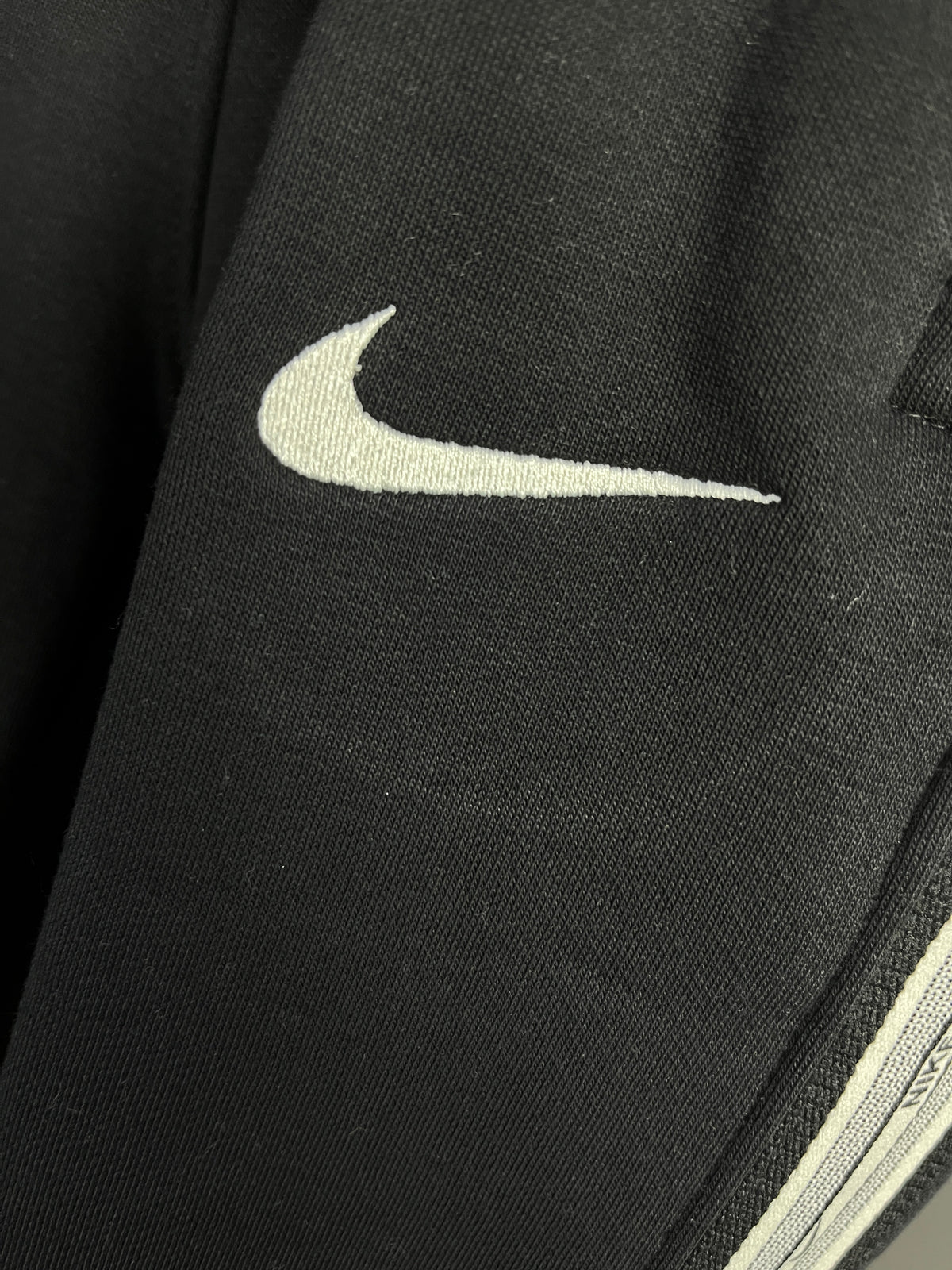 Nike Repeat Side Tape Black Inner Fleece Pants