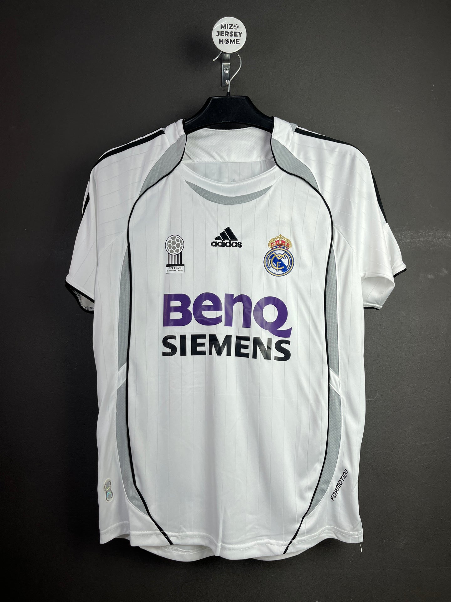 Real Madrid Home 2006-07 Retro Jersey