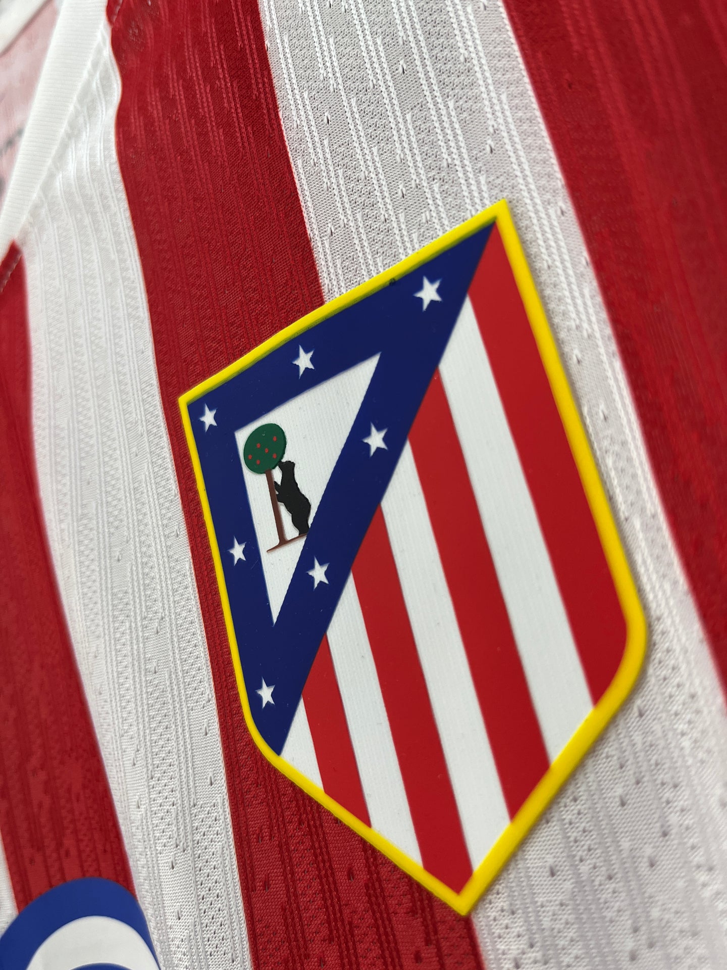 ATLETICO MADRID HOME 25-26 JERSEY PLAYER VERSION