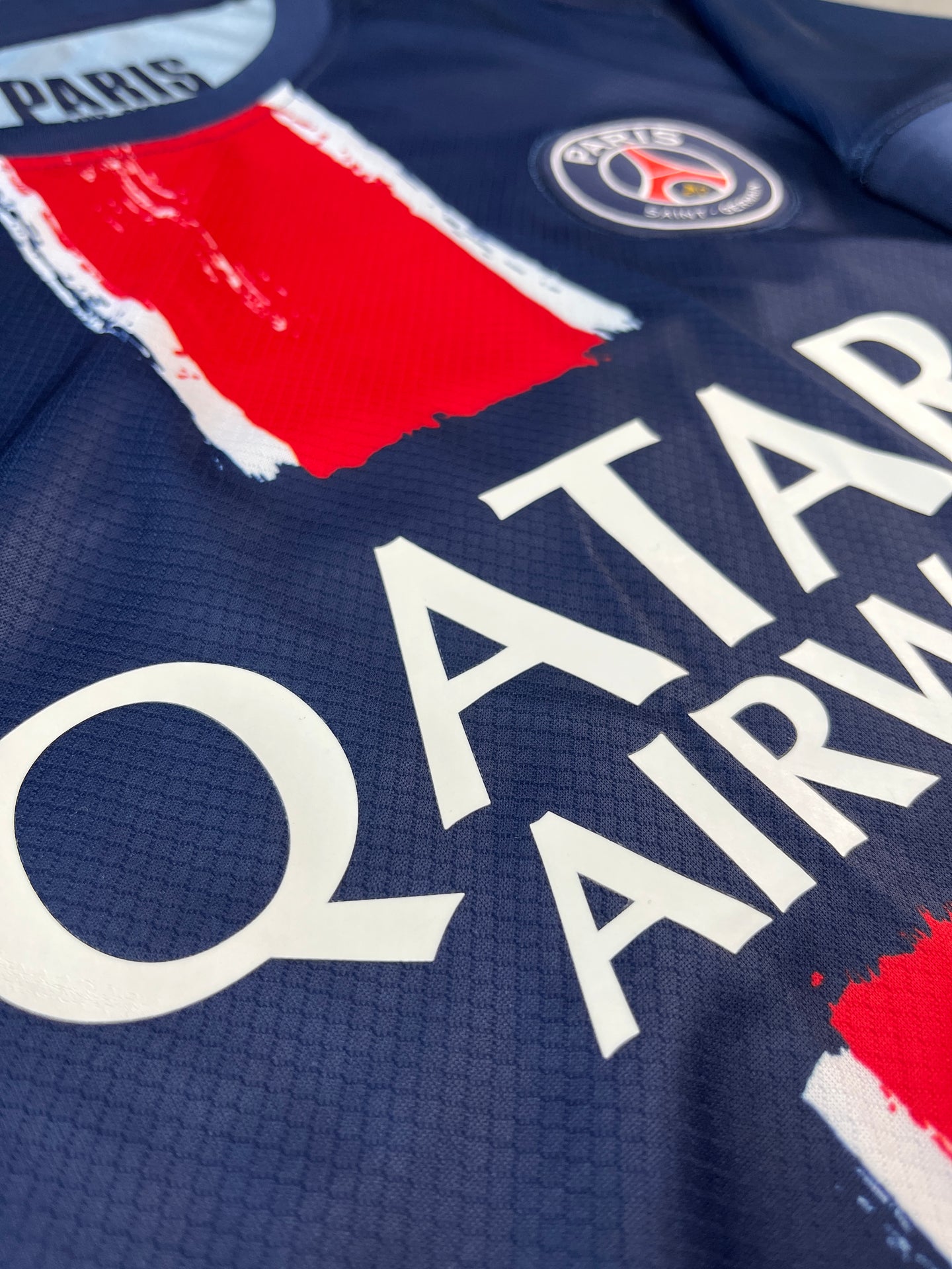 PARIS SAINT GERMAIN HOME 24/25 JERSEY FAN VERSION