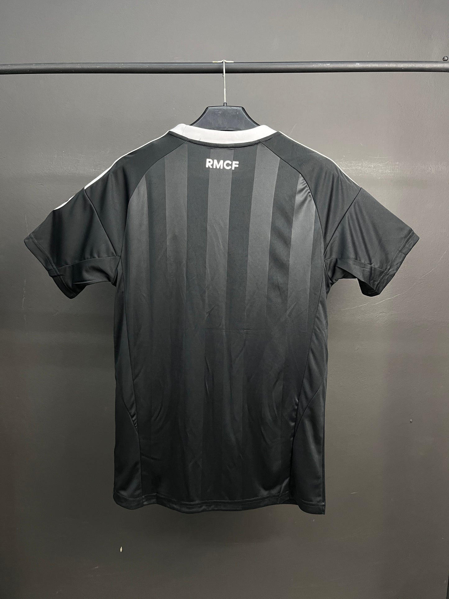 Real Madrid Goalkeeper 25/26 Jersey Fan Version