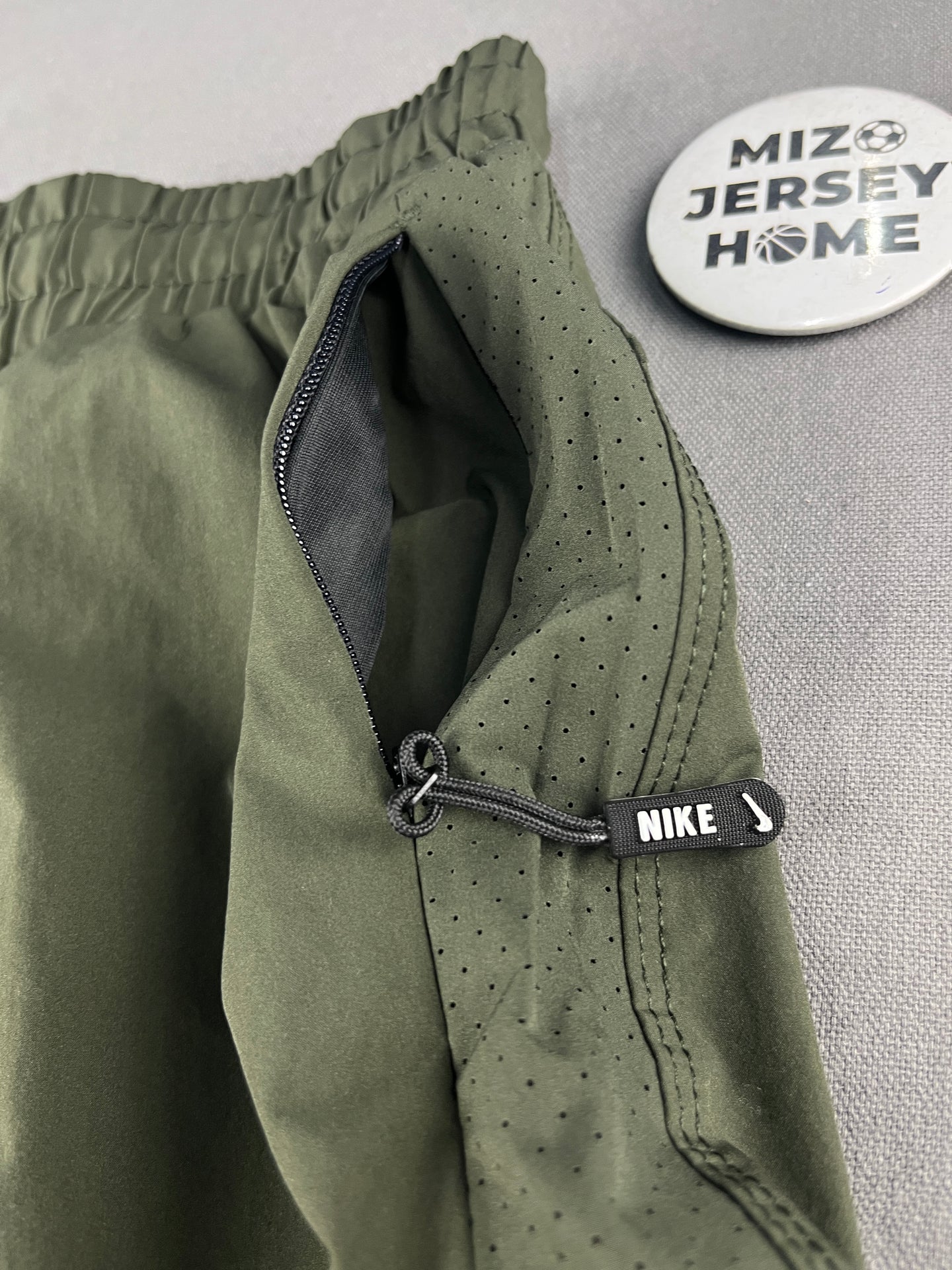 NIKE LIGHT WEIGHT Olive Green Shorts