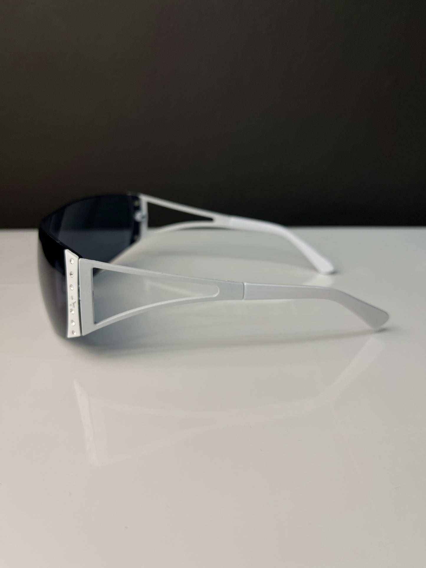 Sleek Wraparound Sunglasses