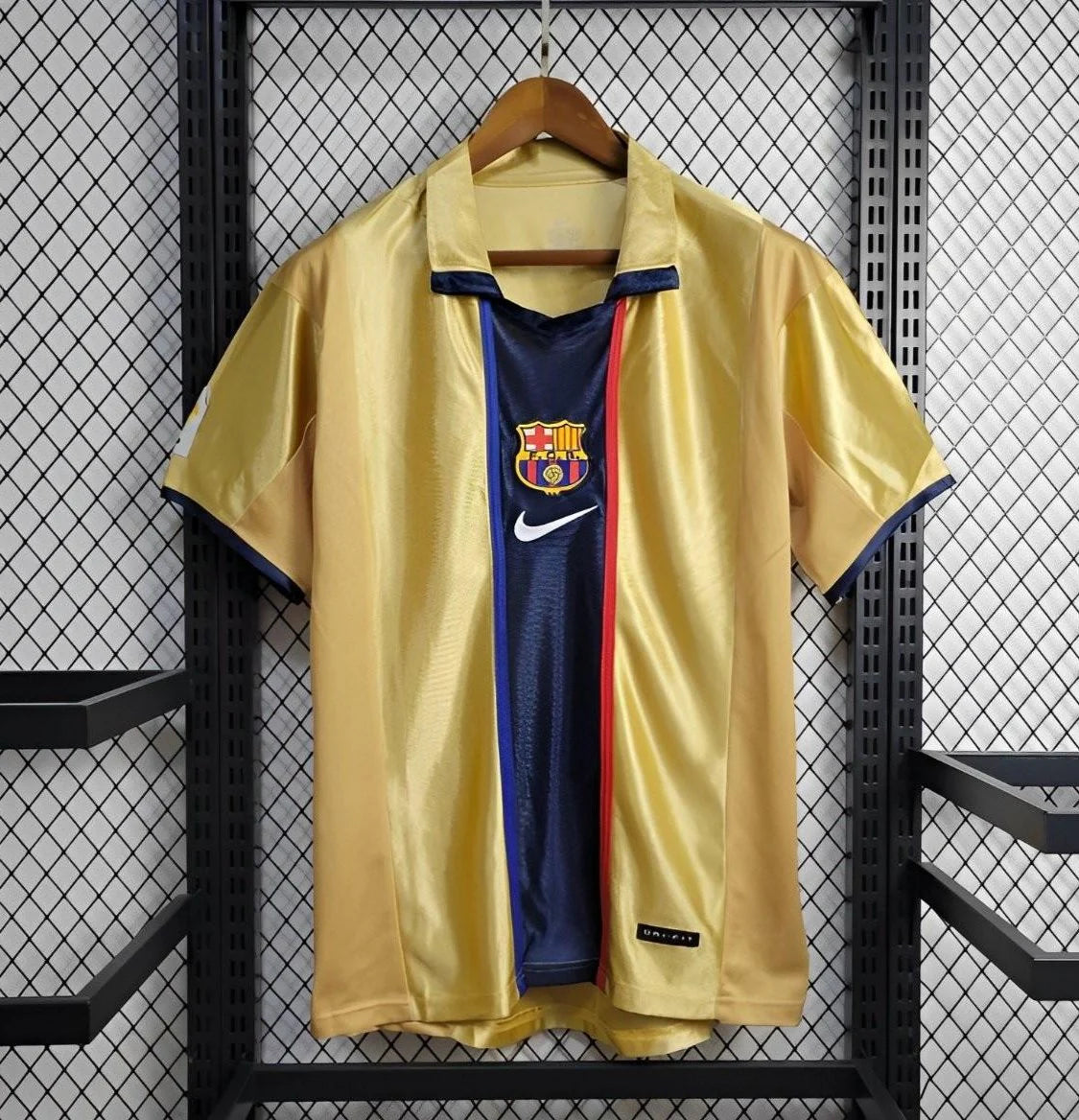 BARCELONA AWAY 2001-02 RETRO JERSEY