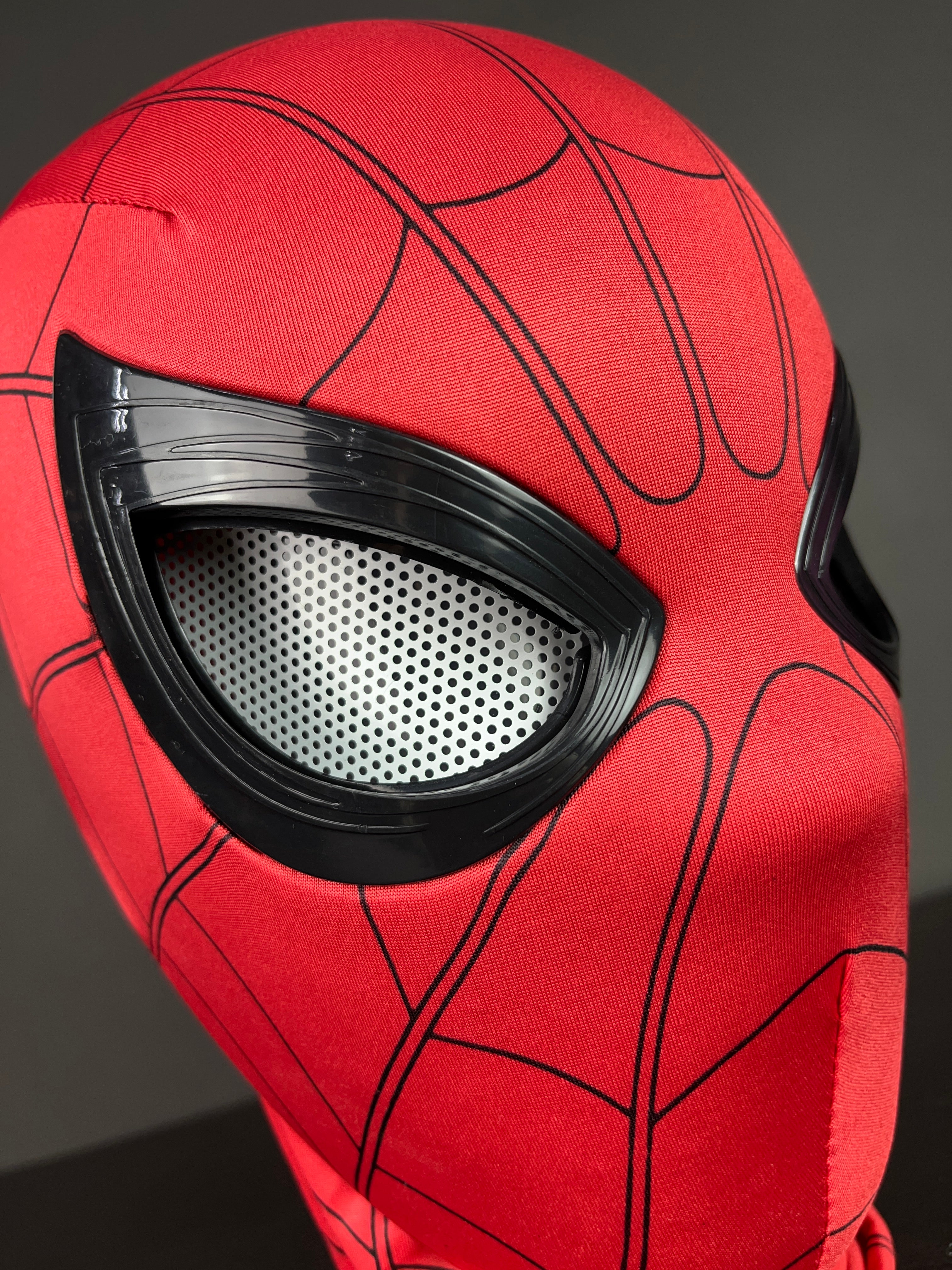 Flicker-Eye Spidey RED Mask with Moving Jaw – Mizo Jersey Home