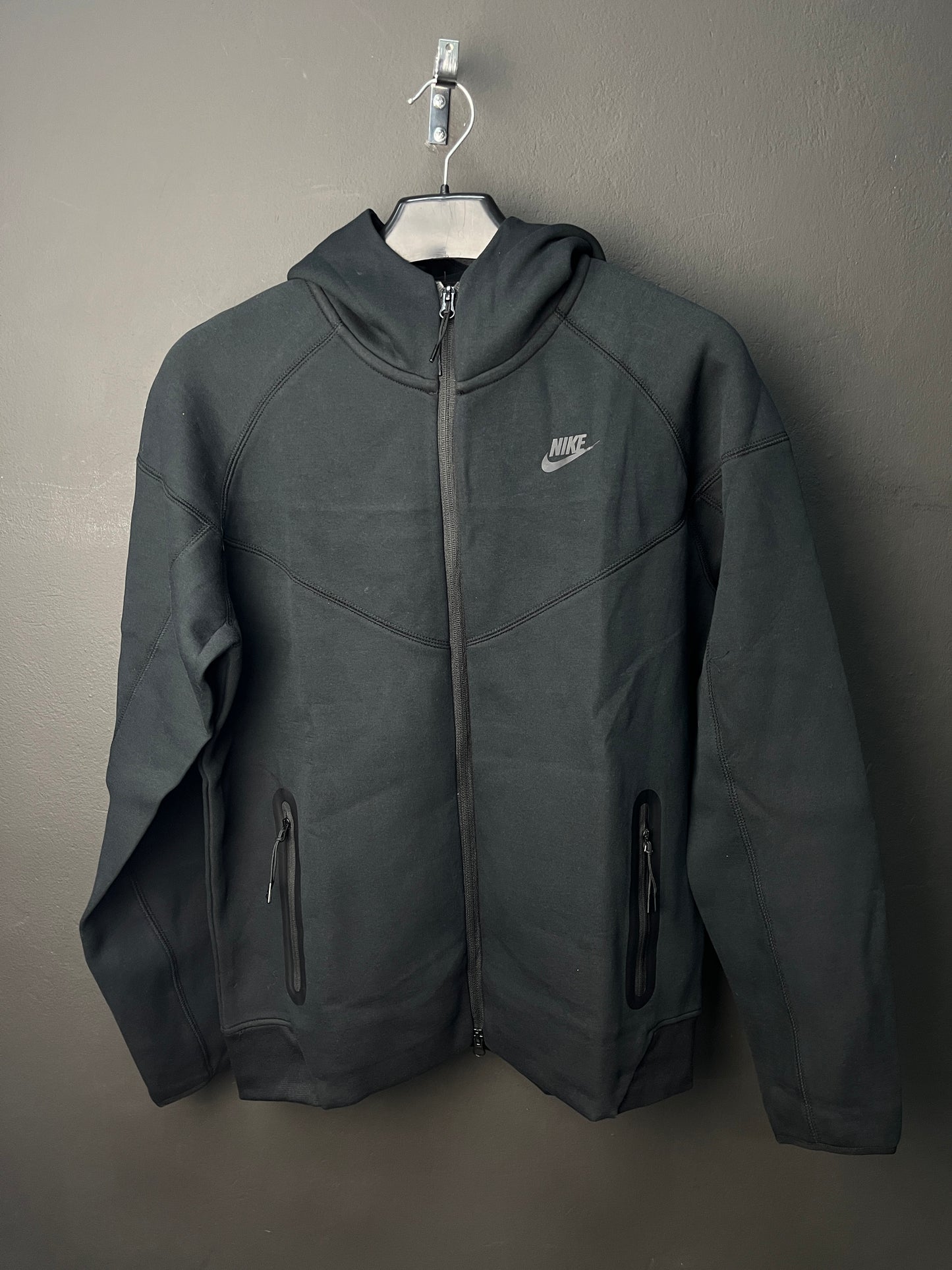 Nike Tech Fleece Black Hoodie