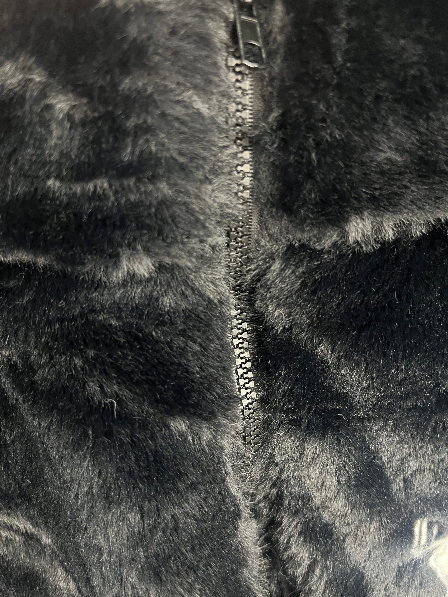 Cross Fleece Camo Black Fur Jacket