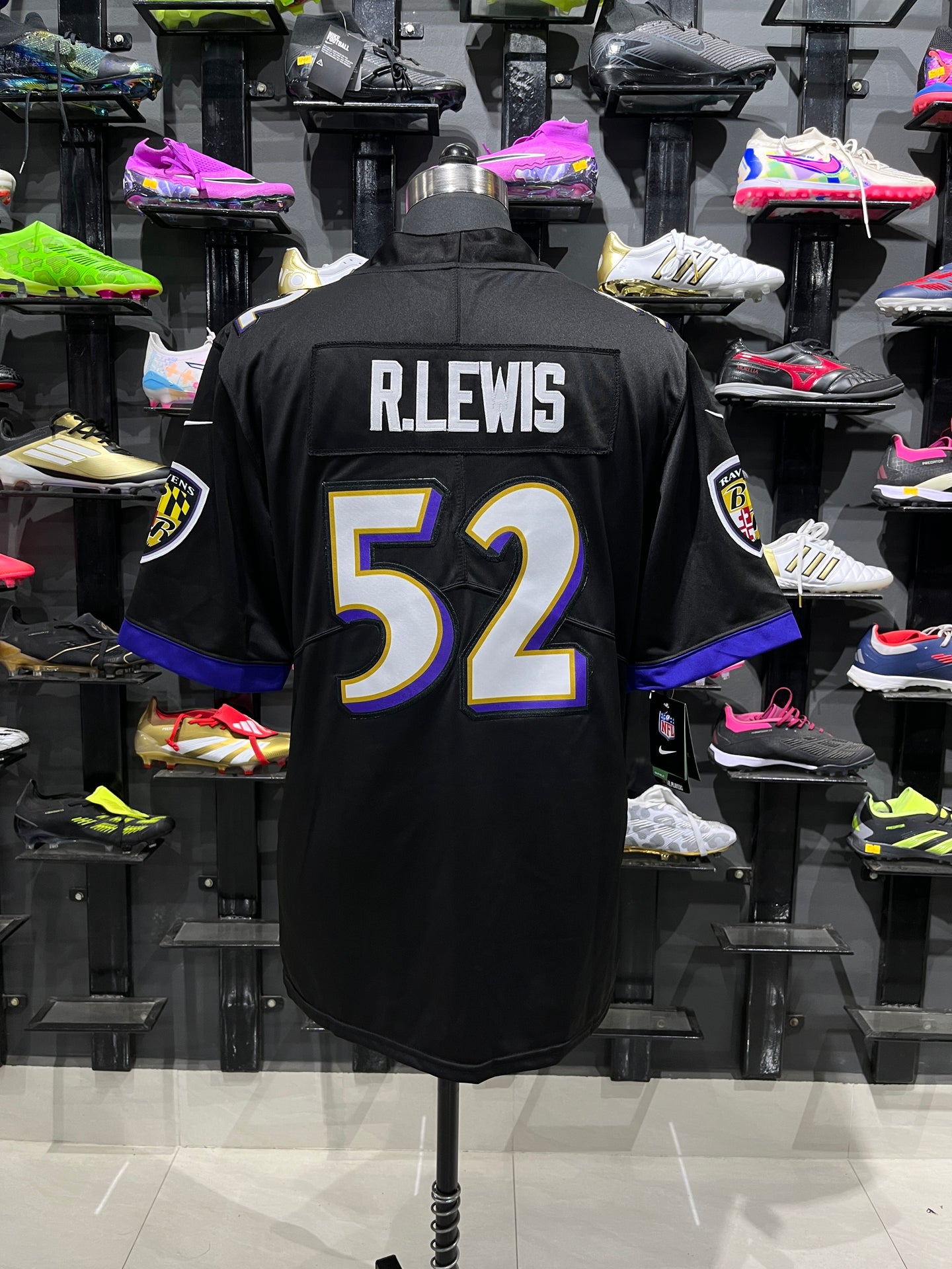 R.LEWIS 52 Black Baltimore Ravens NFL Jersey