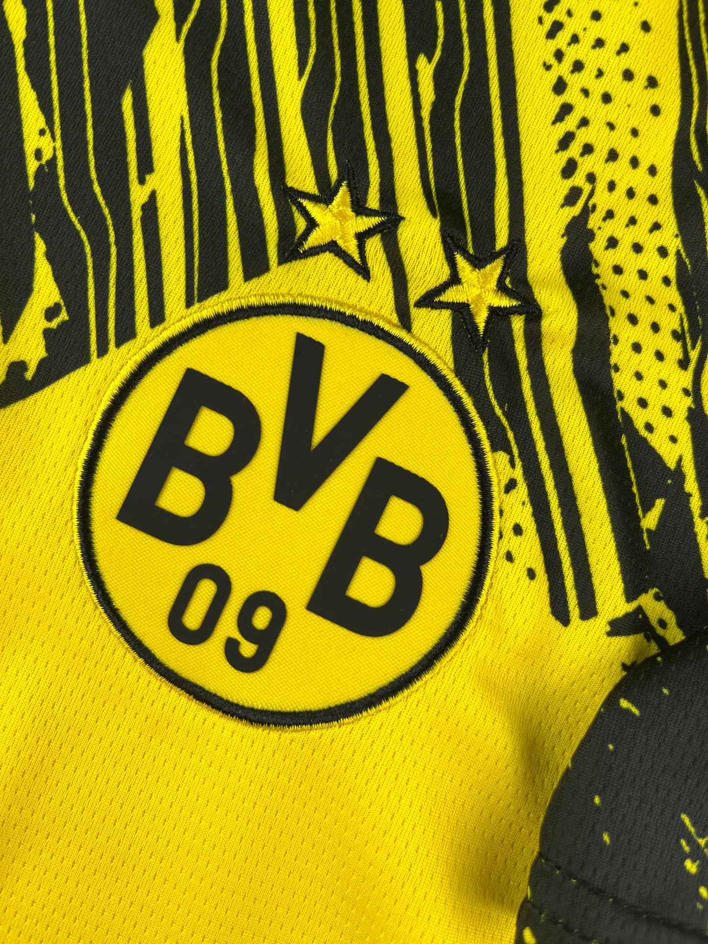 BORUSSIA DORTMUND HOME JERSEY 25-26 FAN VERSION
