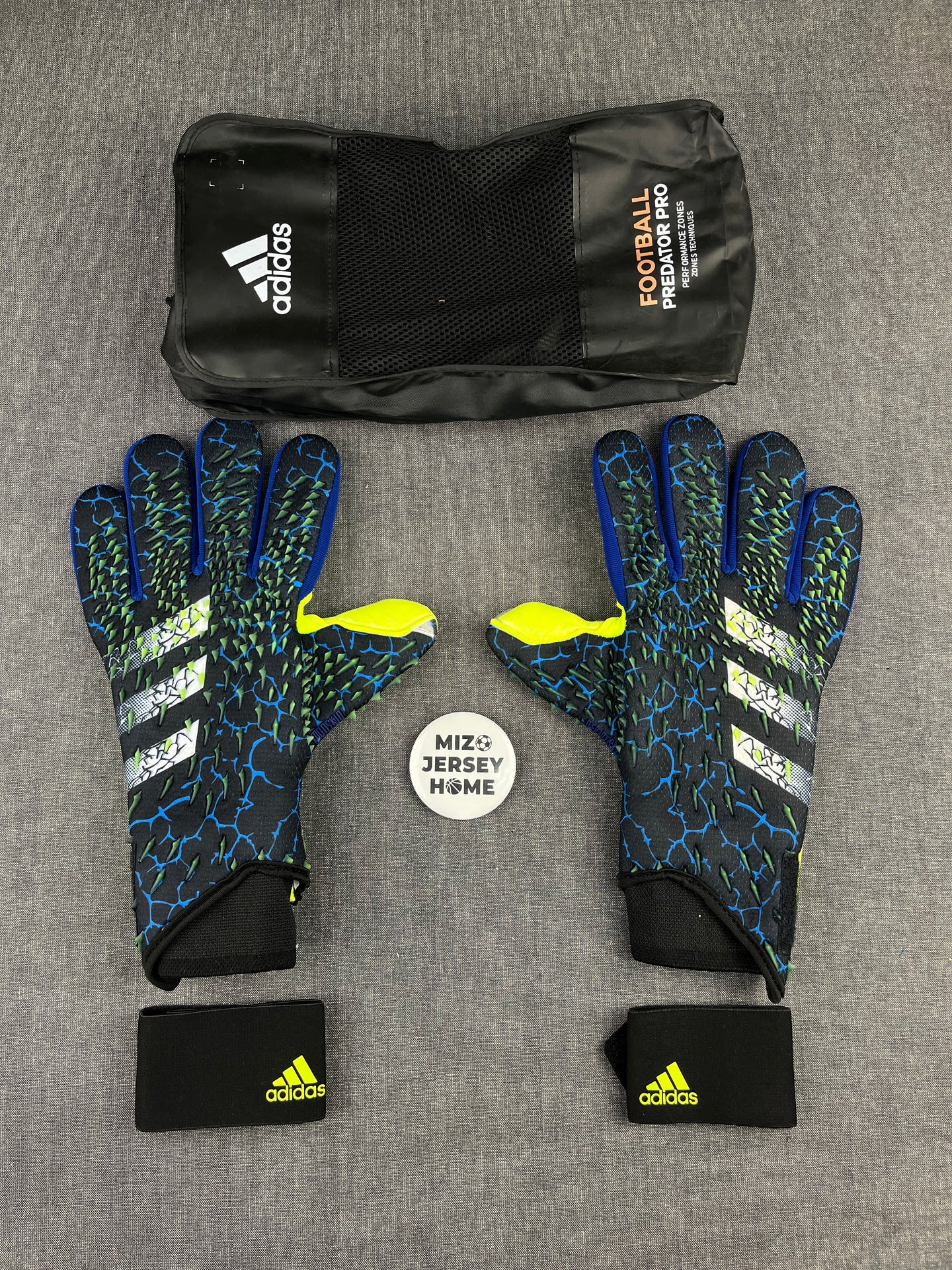 Adidas Predator Blue Gloves