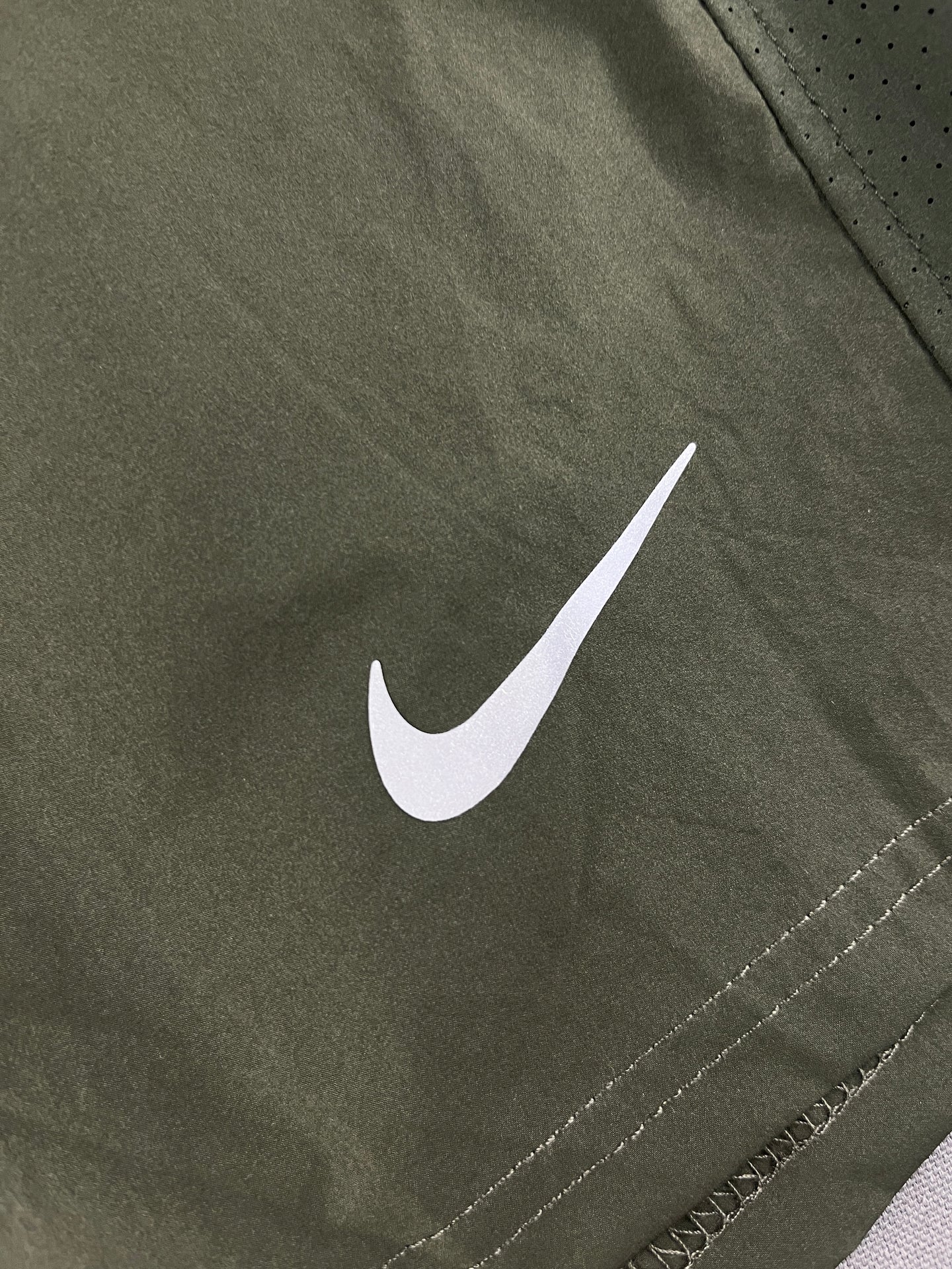 NIKE LIGHT WEIGHT Olive Green Shorts