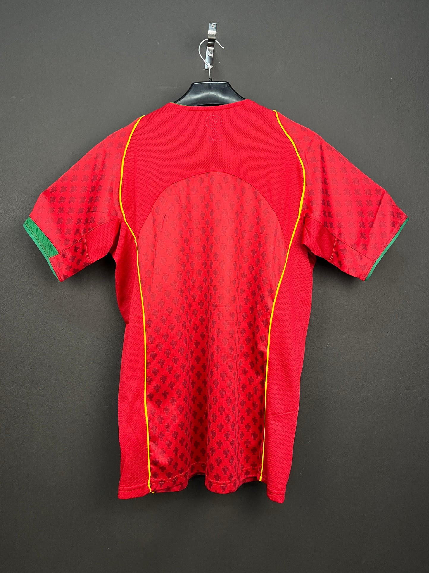 PORTUGAL 2004 HOME RETRO JERSEY