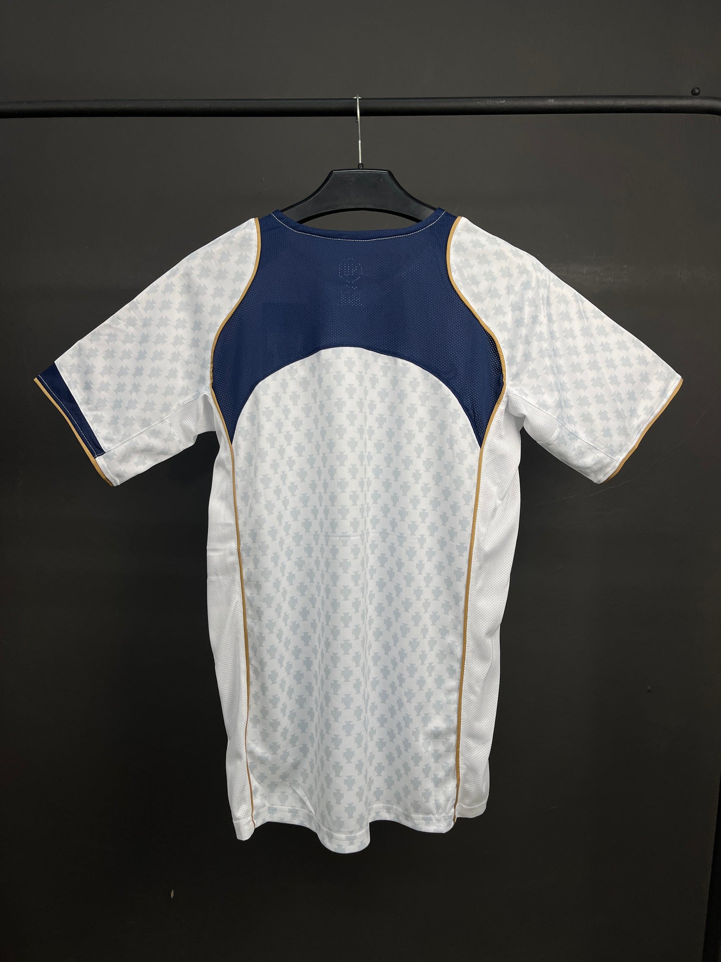 PORTUGAL AWAY 2004 RETRO JERSEY