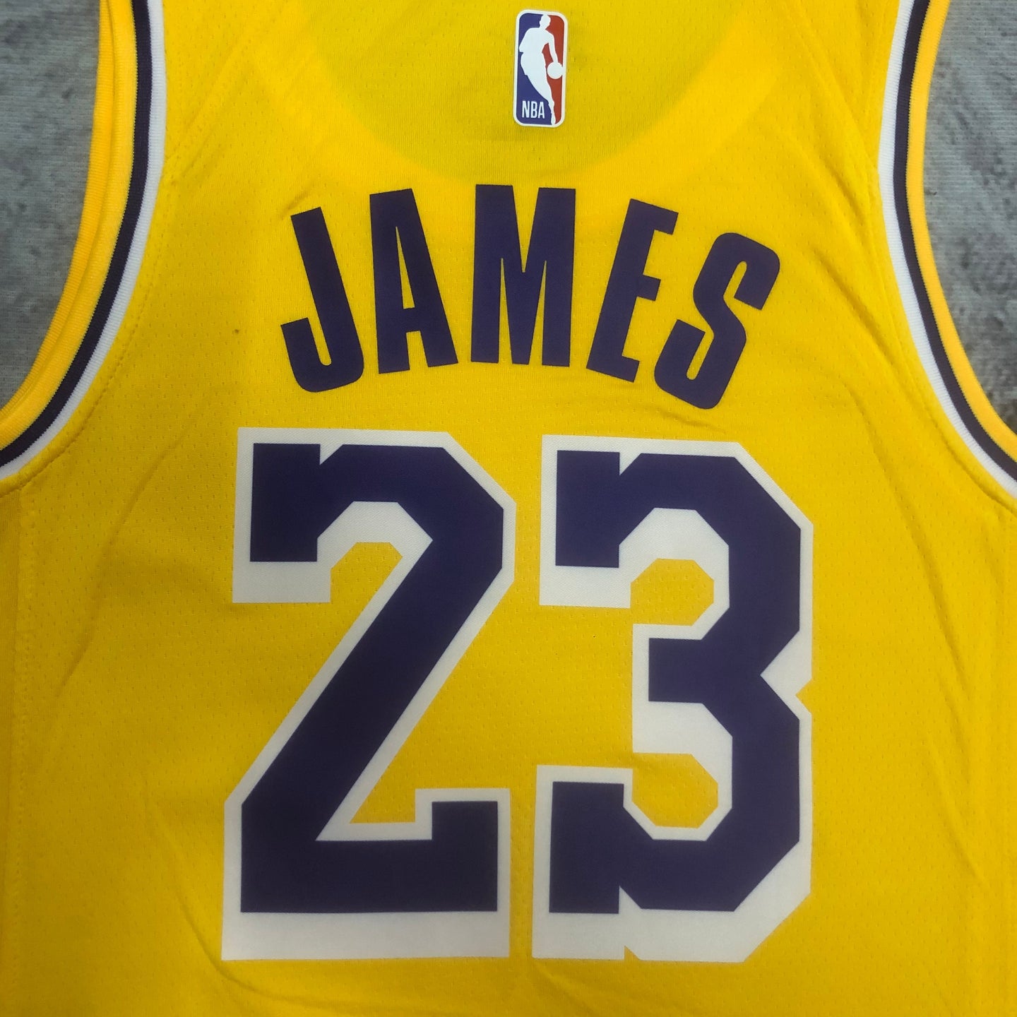 James 23 Lakers Yellow Heat Pressed Edition