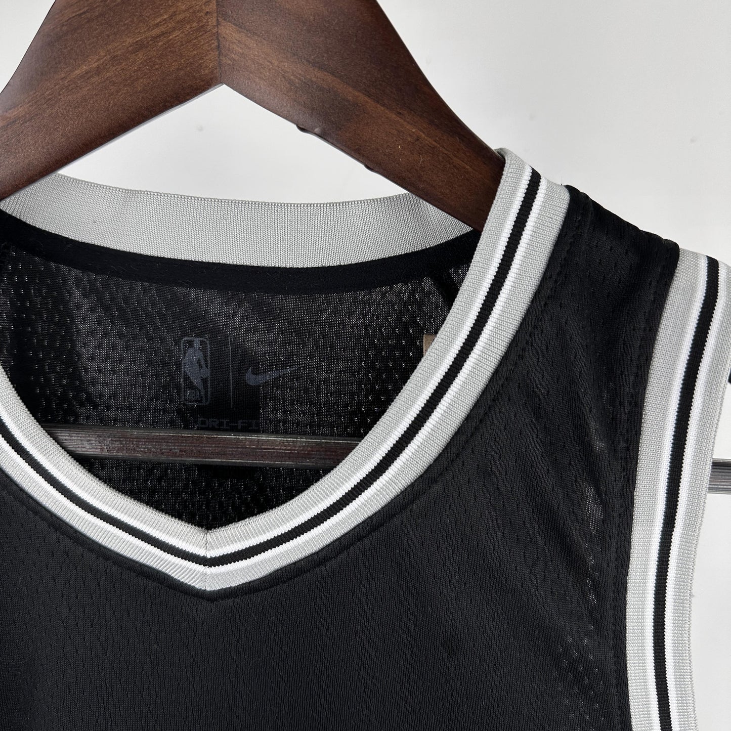 Wembanyama 1 Black Spurs Heat Pressed Edition