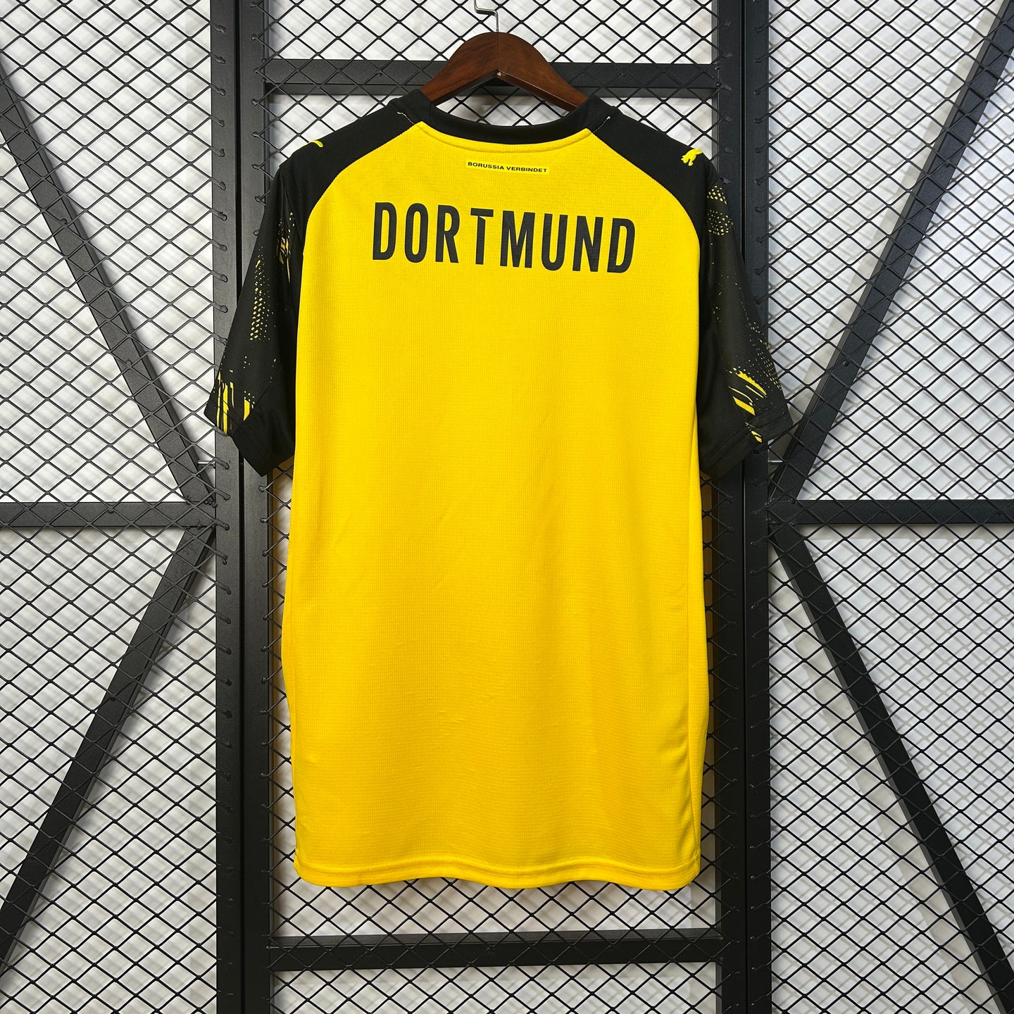 BORUSSIA DORTMUND HOME JERSEY 25-26 FAN VERSION
