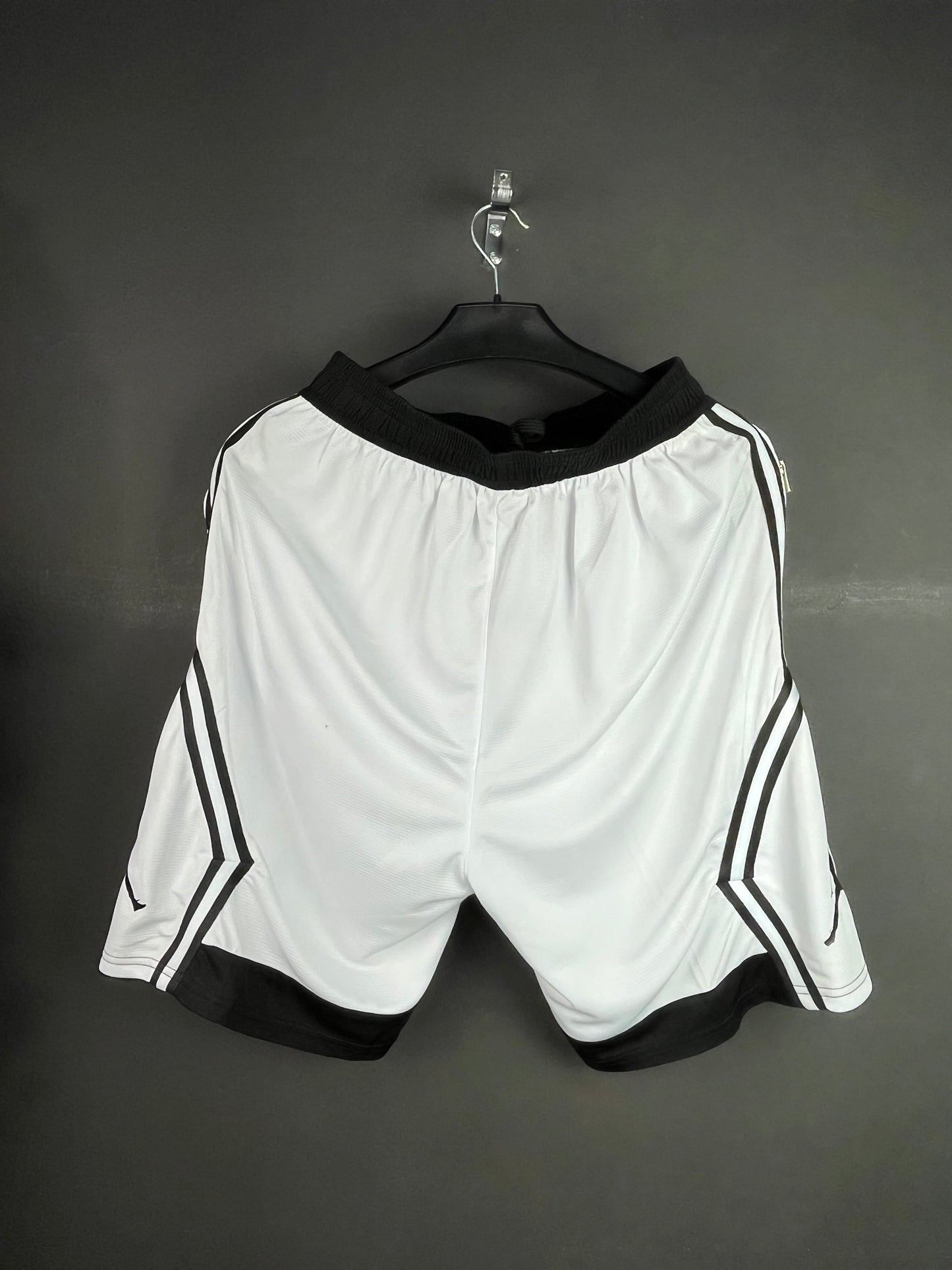 JORDAN Black & White Shorts