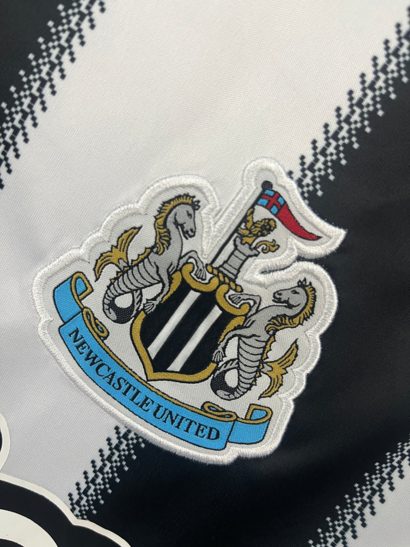 Newcastle United Home Jersey 25/26 Fan Version