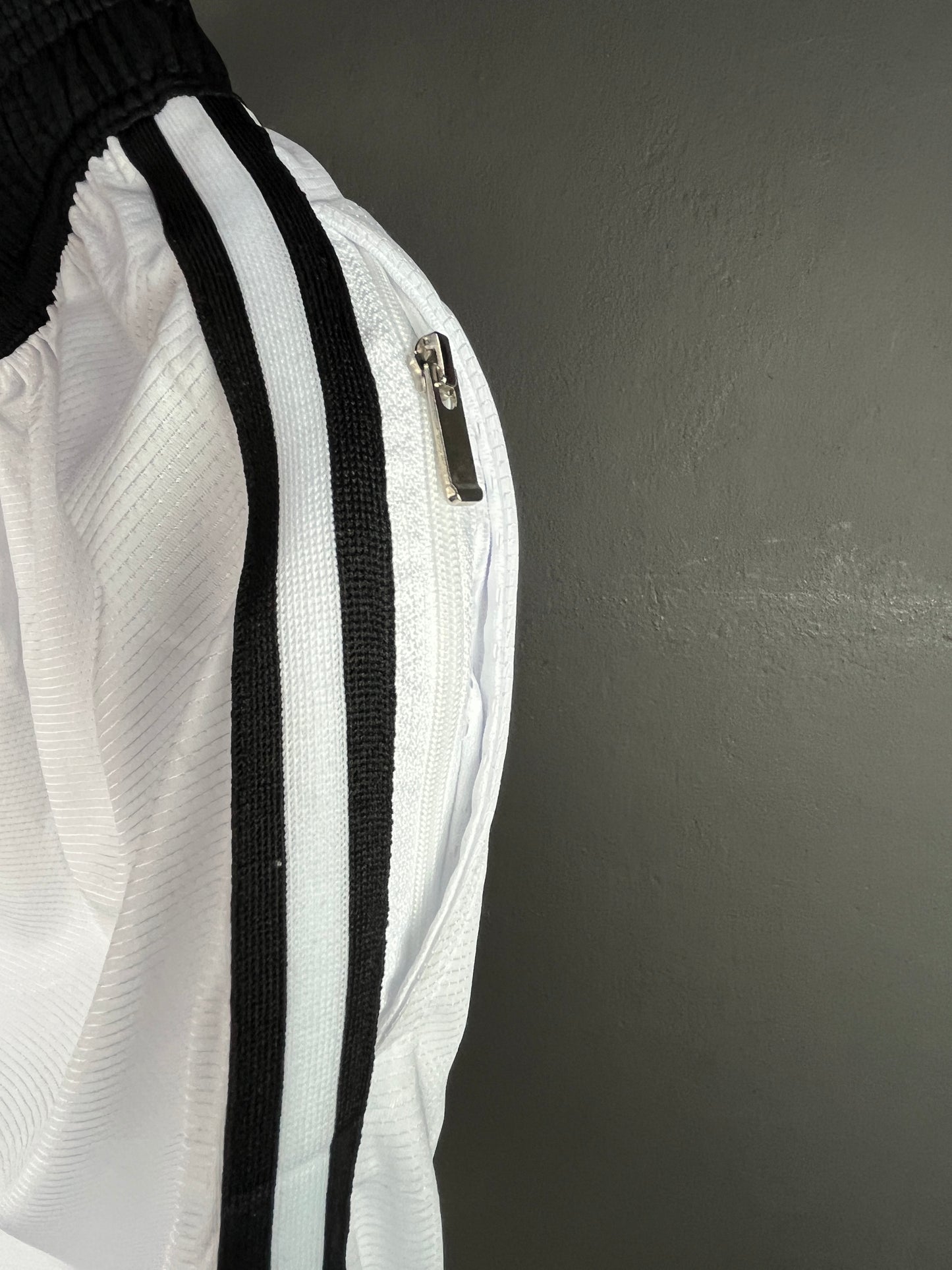 JORDAN Black & White Shorts