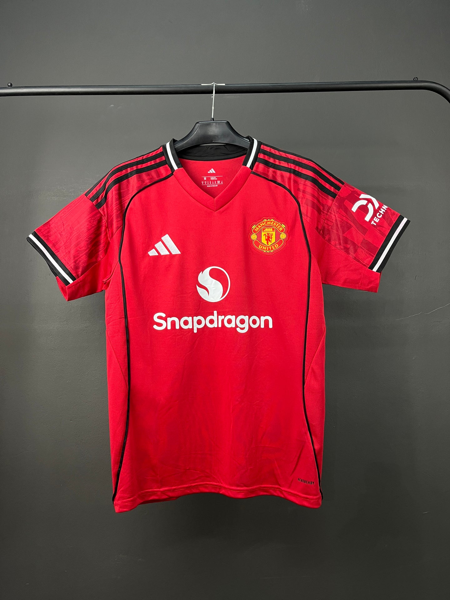 Manchester United Home Jersey 25/26 Fan Version