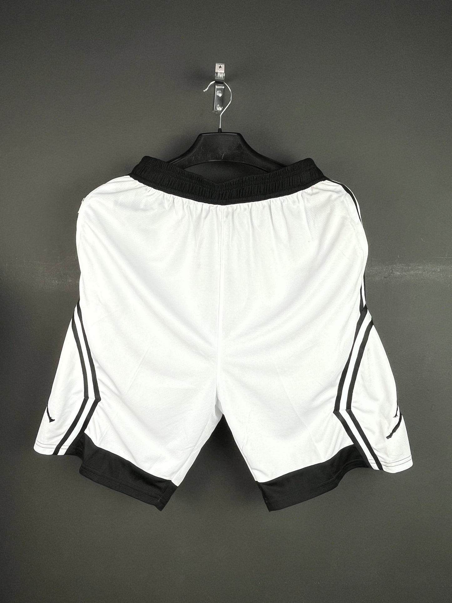 JORDAN Black & White Shorts