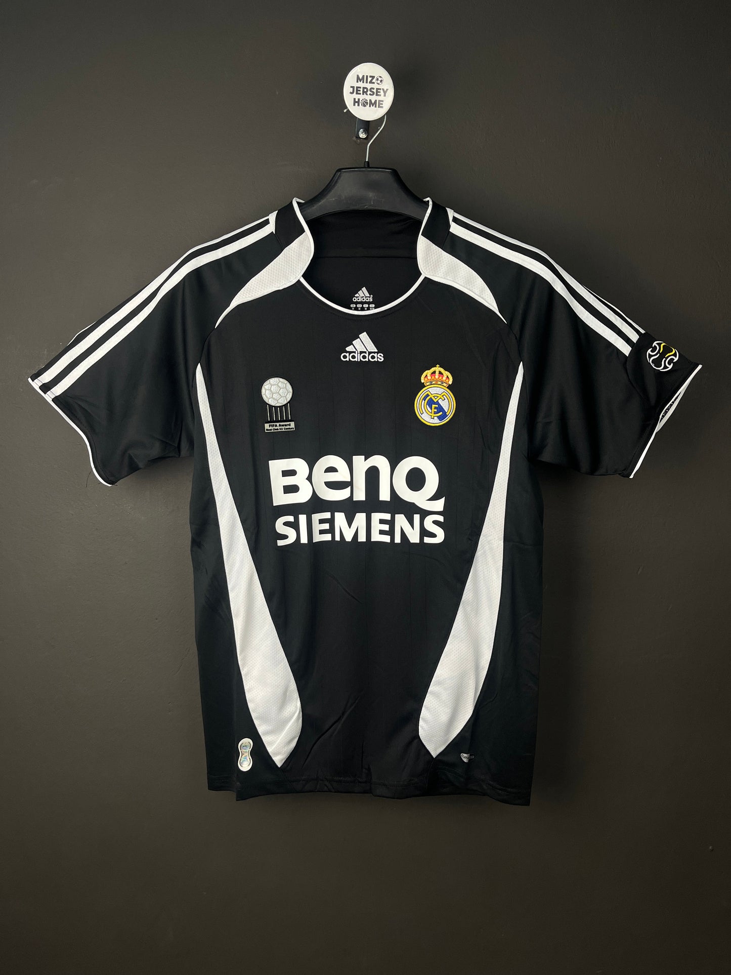 Real Madrid Away 2006-07 Retro Jersey
