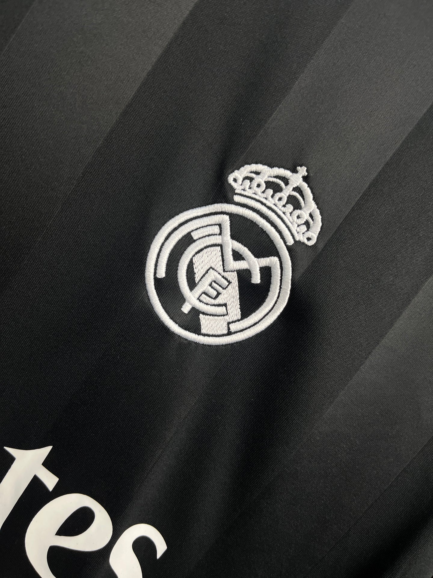 Real Madrid Goalkeeper 25/26 Jersey Fan Version