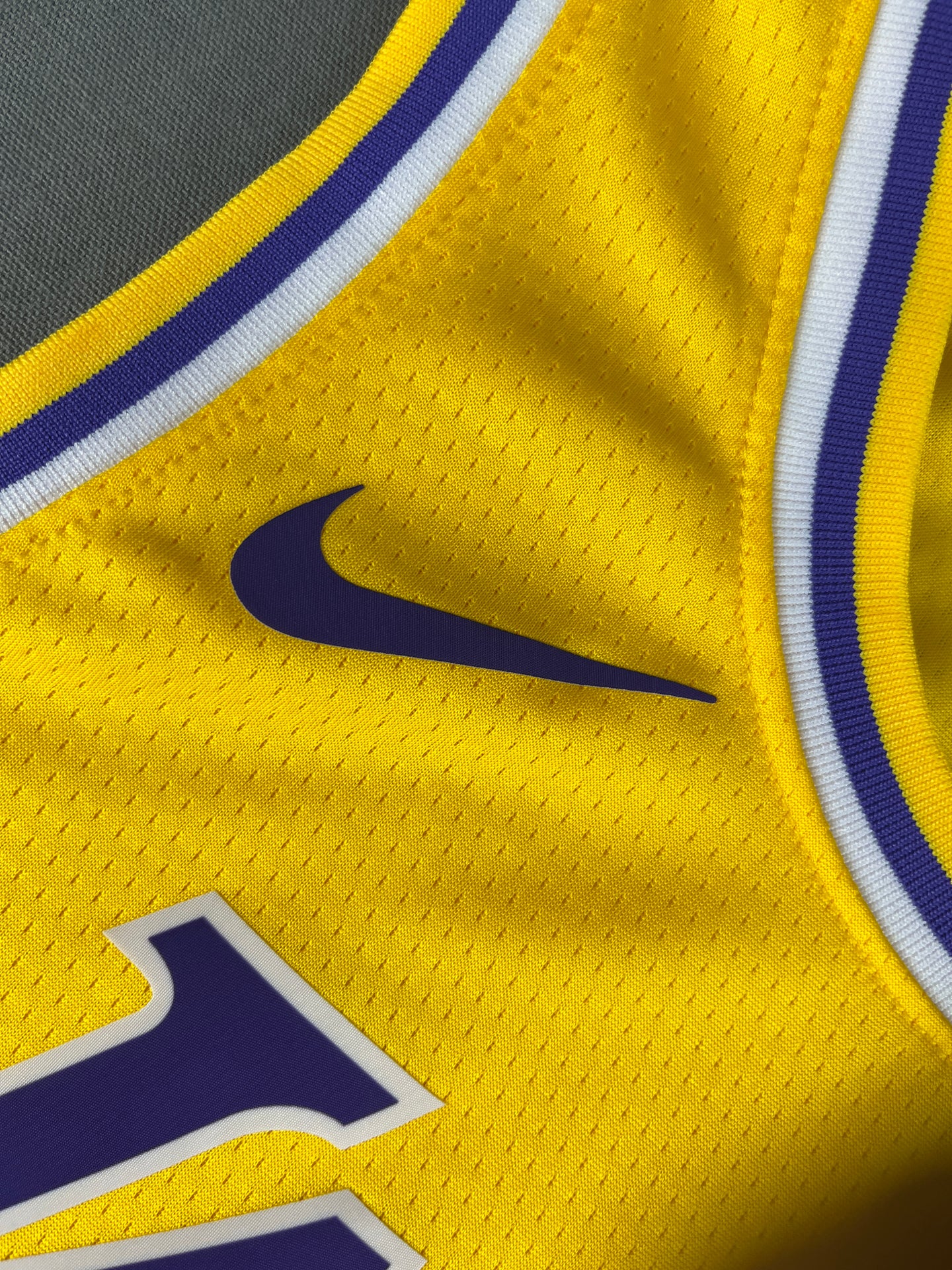 YUNJIN 88 Yellow Los Angeles Lakers Heat Pressed Edition NBA Jersey