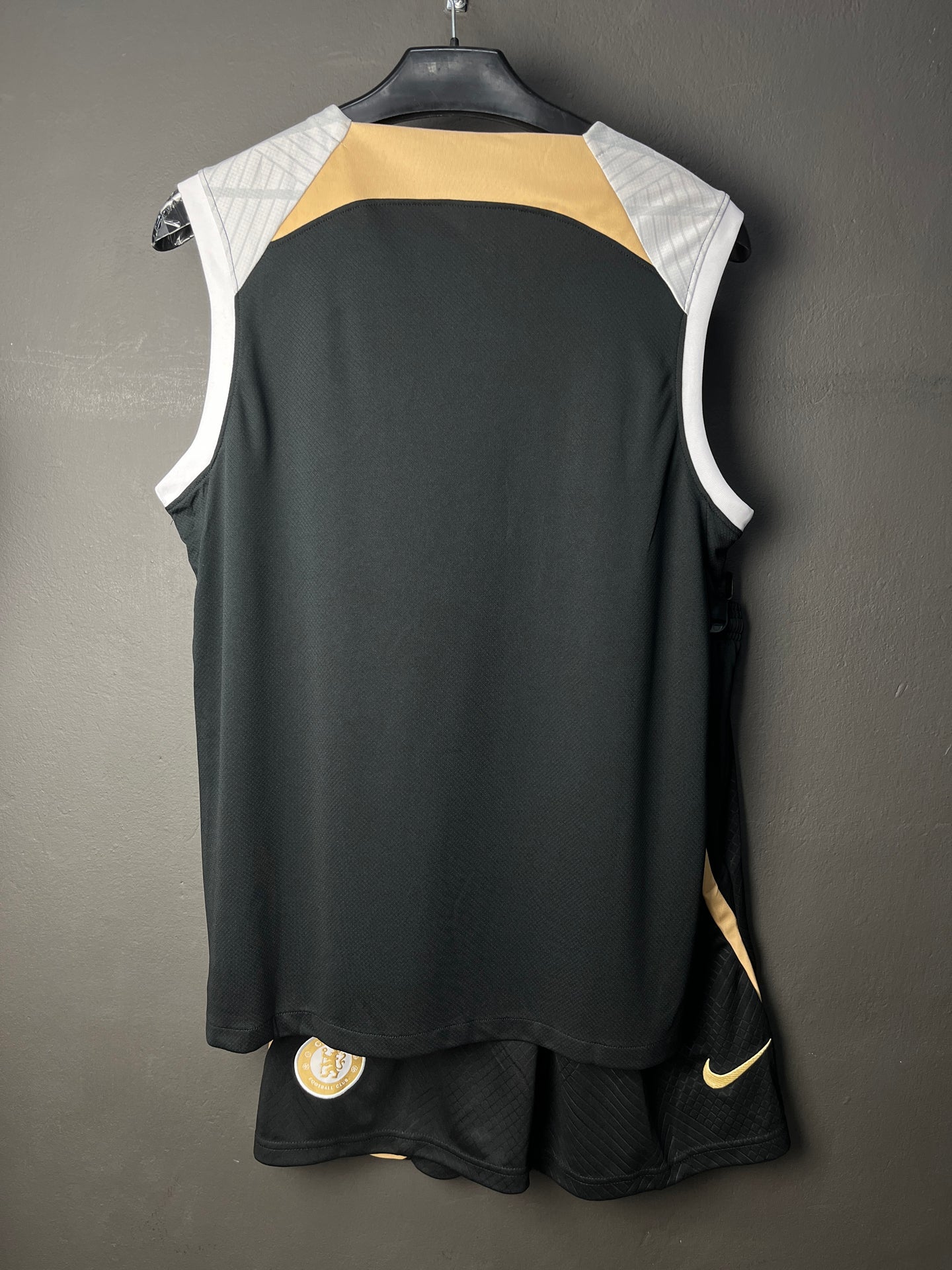 Chelsea Black TRIVAGO Sando Set