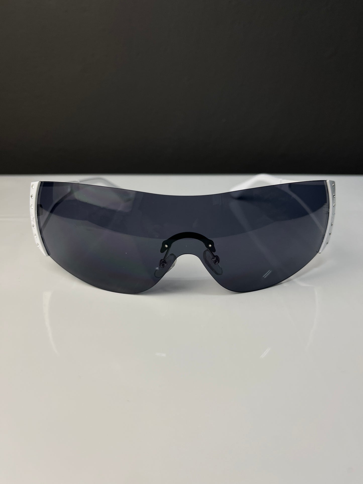 Sleek Wraparound Sunglasses