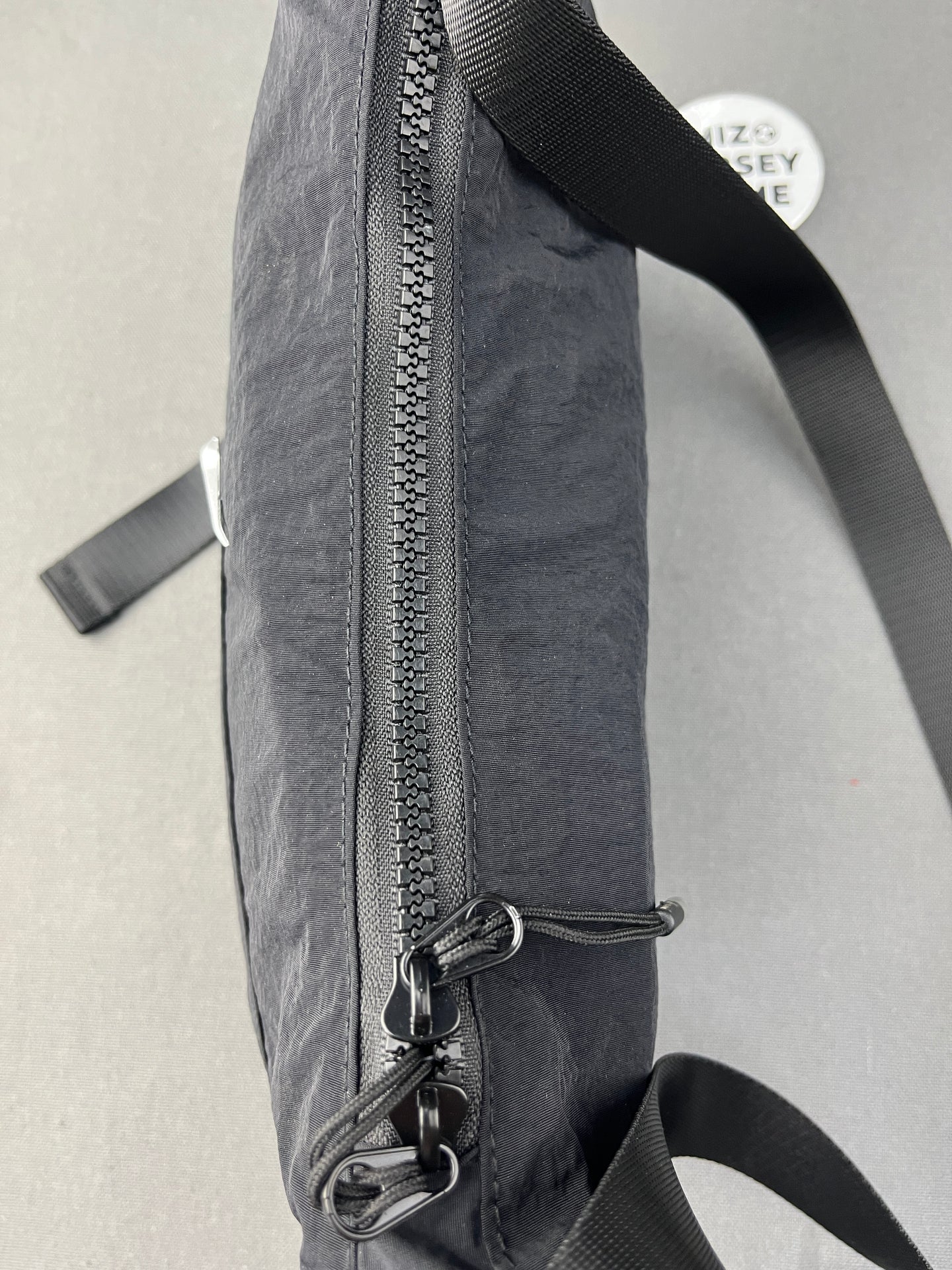 NIKE Aura Crescent Crossbody Bag